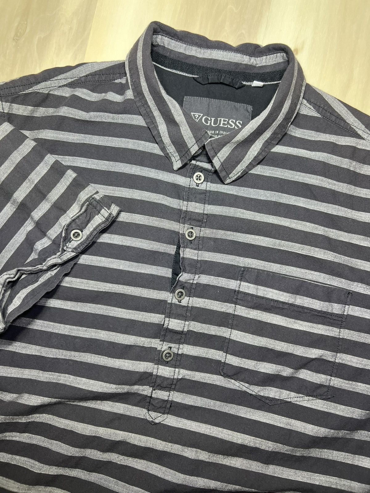 Guess GUESS Men's Black Striped Grunge Polo Shirt Size L Slim Fit Size US L / EU 52-54 / 3 - 1 Thumbnail
