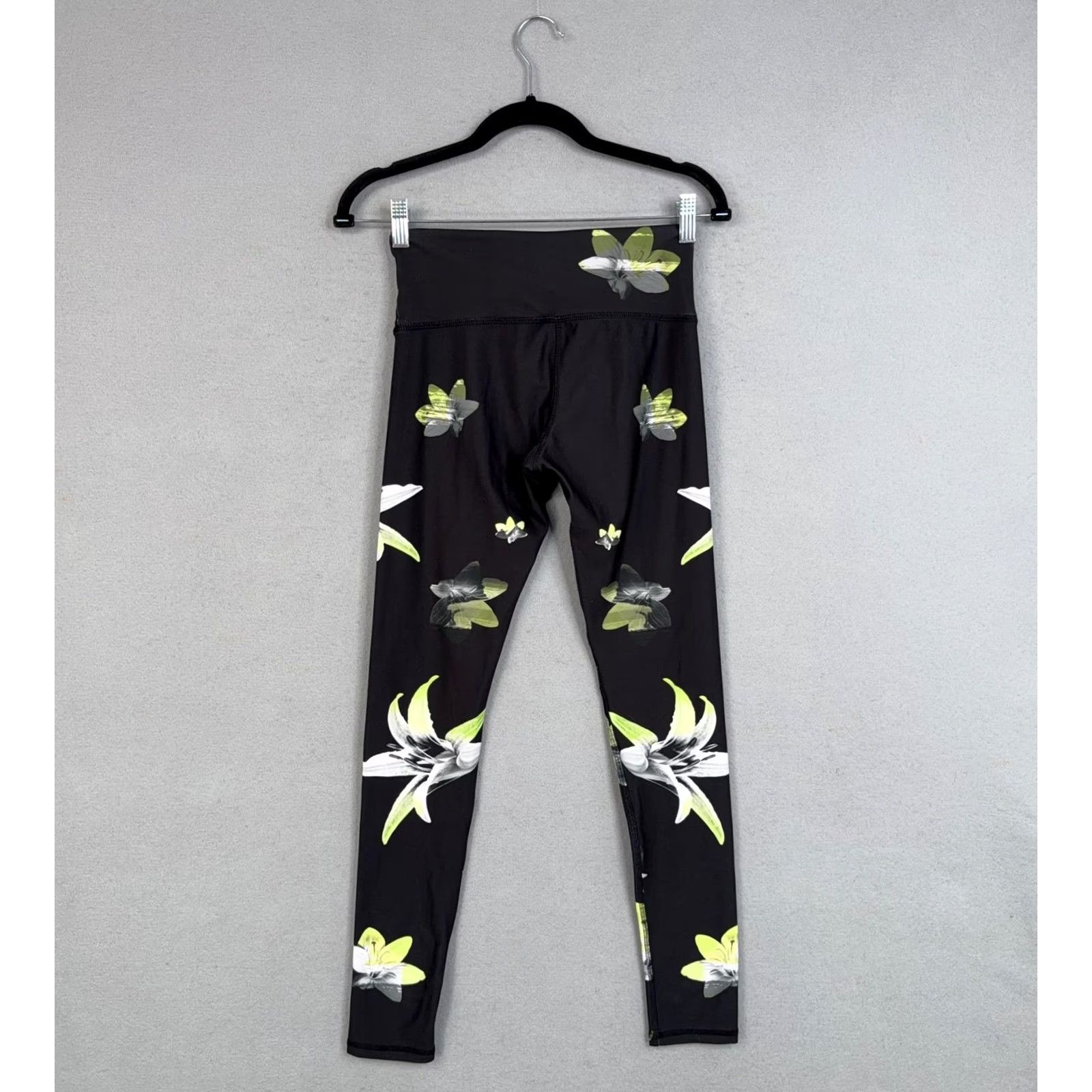 Vintage Noli Leggings Womens Medium Black Floral High Rise Ankle Yoga Athletic Pilates Size 32" / US 10 / IT 46 - 6 Thumbnail