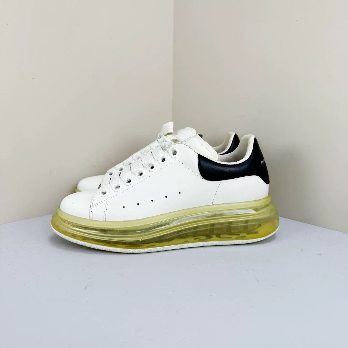 Alexander McQueen Alexander McQueen Black Platform Sneakers Size US 6 / IT 36 - 1 Thumbnail