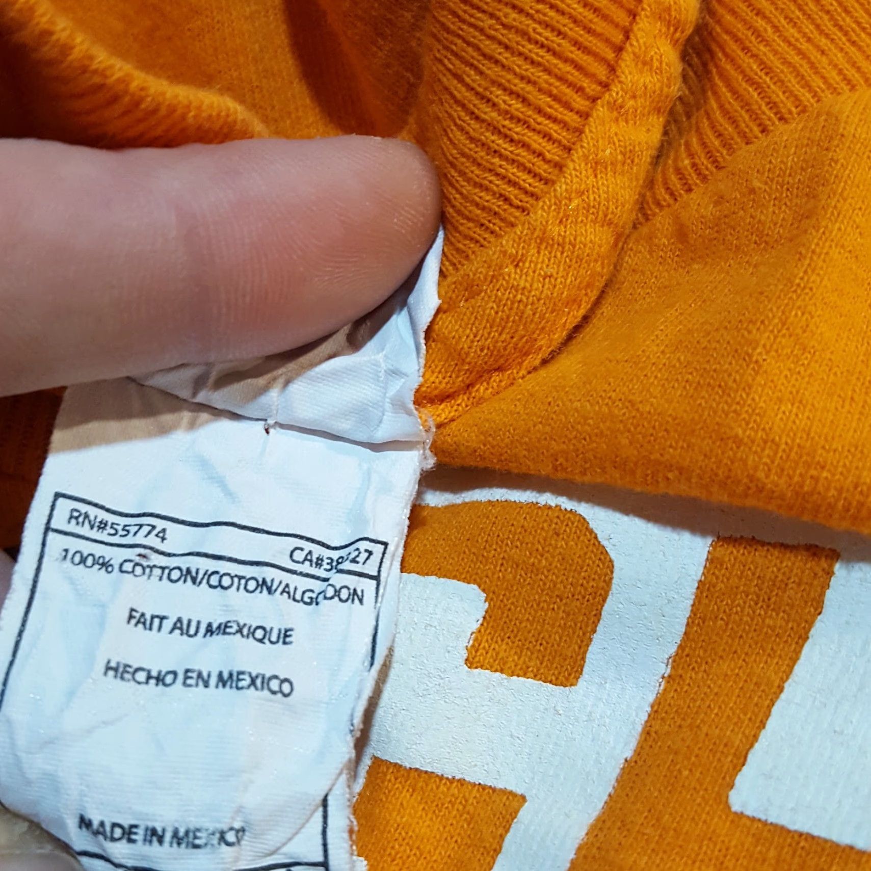 NCAA VINTAGE Tennessee Volunteers T-Shirt NCAA Football Retro 90s Y2K Men Large Orange Size US L / EU 52-54 / 3 - 7 Thumbnail