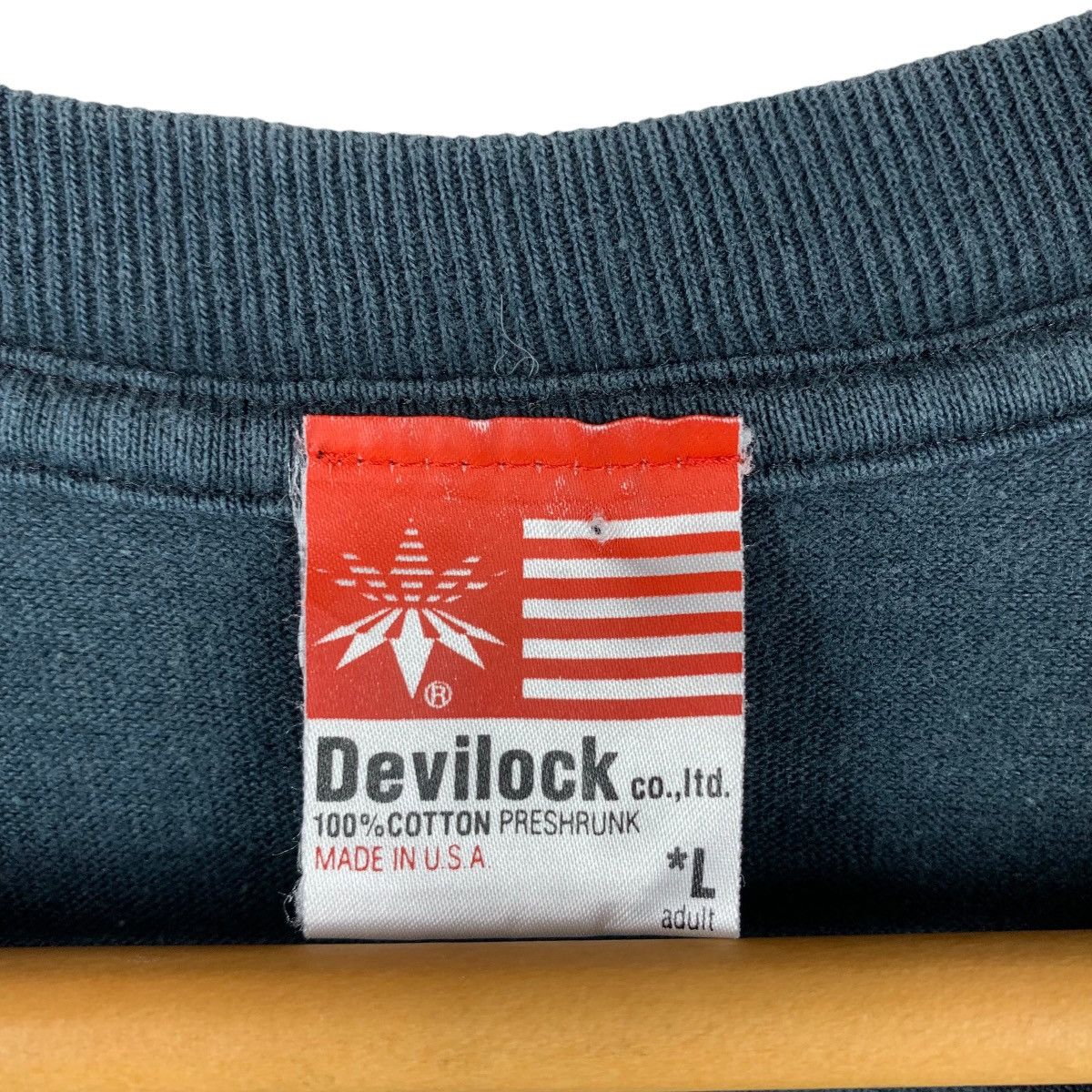 Devilock Vintage DEVILOCK Survivor japanesebrand big logo tee Size US L / EU 52-54 / 3 - 3 Thumbnail