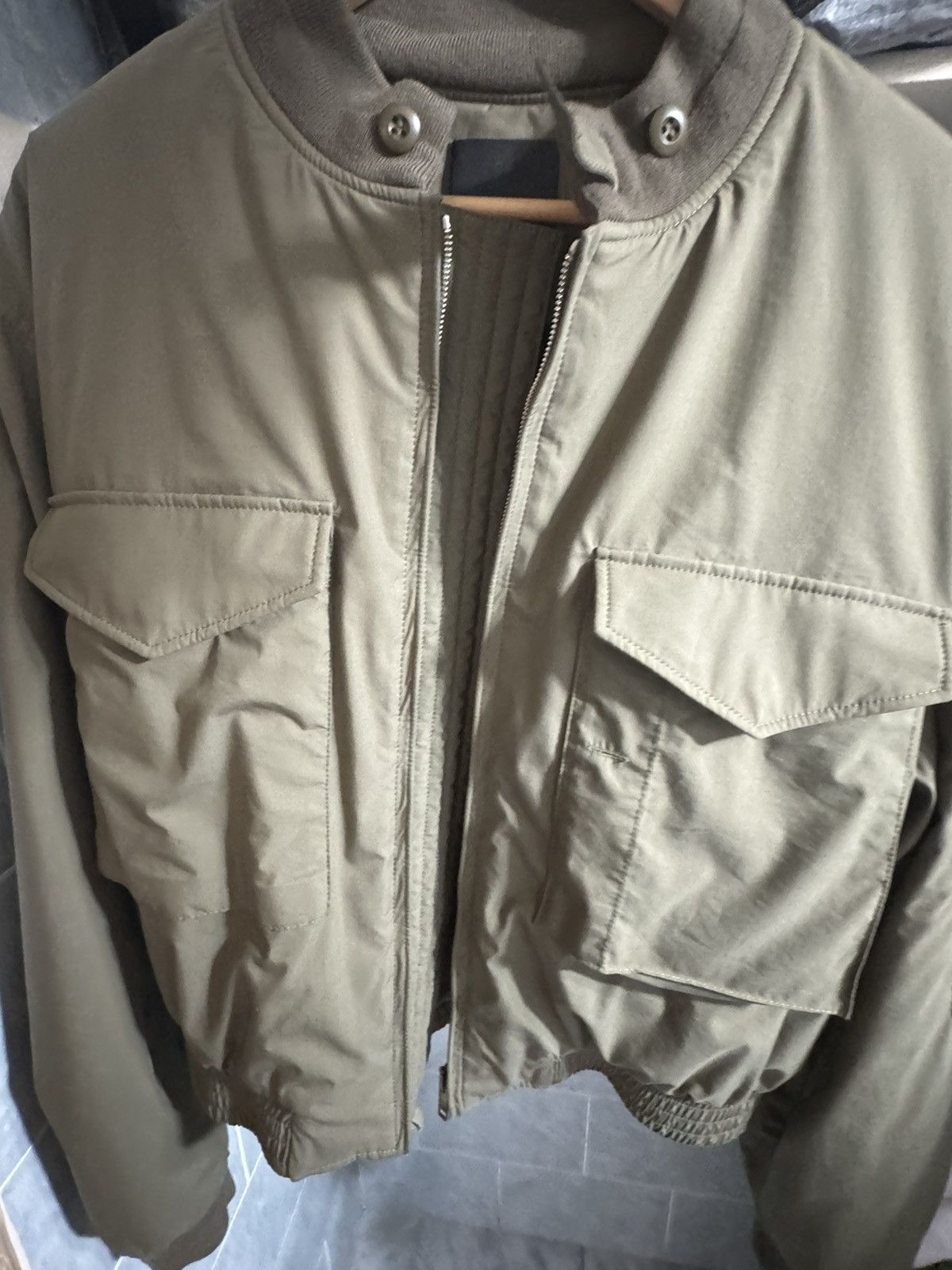 Givenchy Men’s Givenchy Green Khaki Cropped Utility Bomber Size US L / EU 52-54 / 3 - 4 Thumbnail