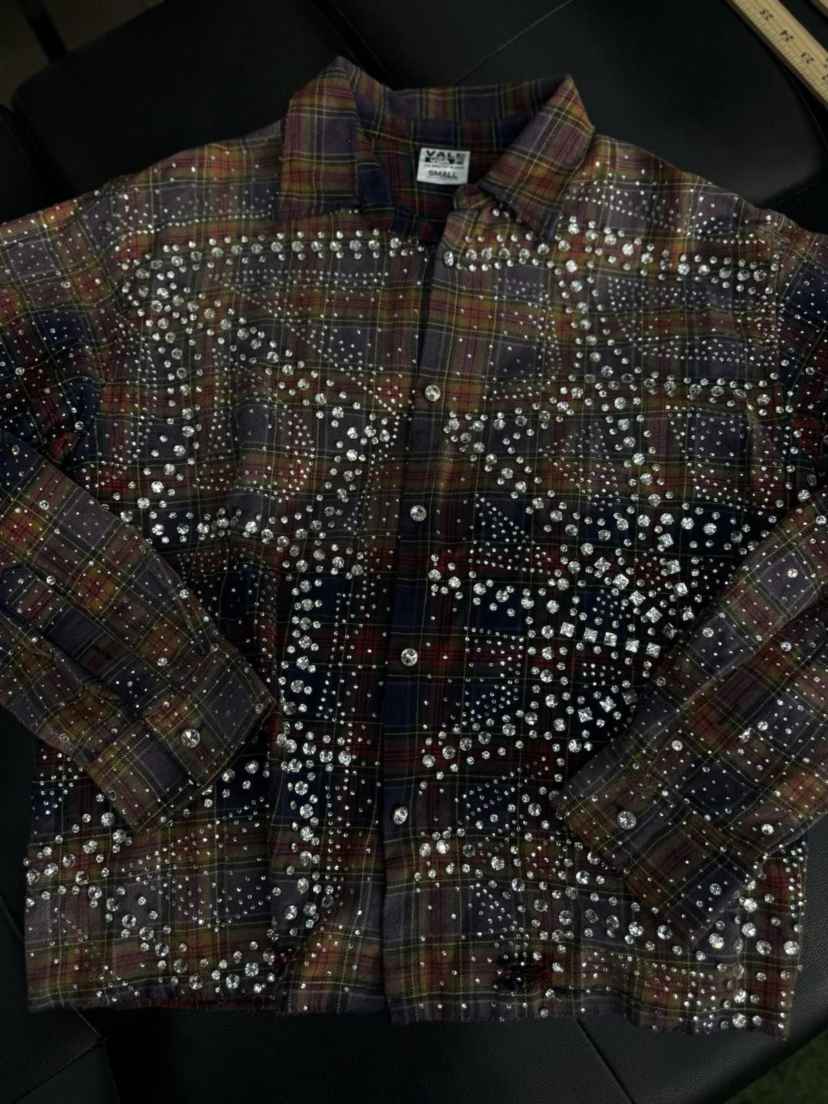 Vale Valley Dreams Full Crystal Stone Flannel Size (S) New Size US S / EU 44-46 / 1 - 5 Thumbnail