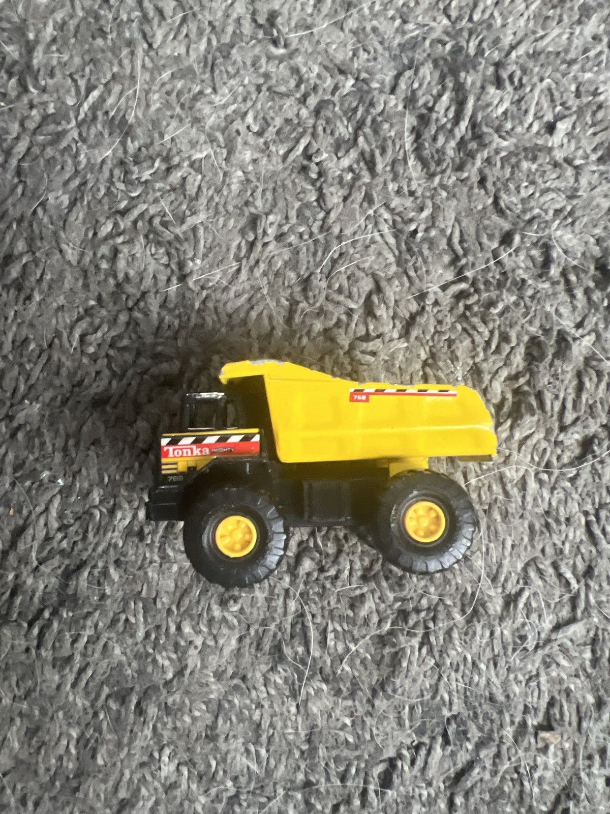 Vintage 1998 Hasbro Maisto Tonka Mighty Dump Truck Size ONE SIZE - 4 Thumbnail