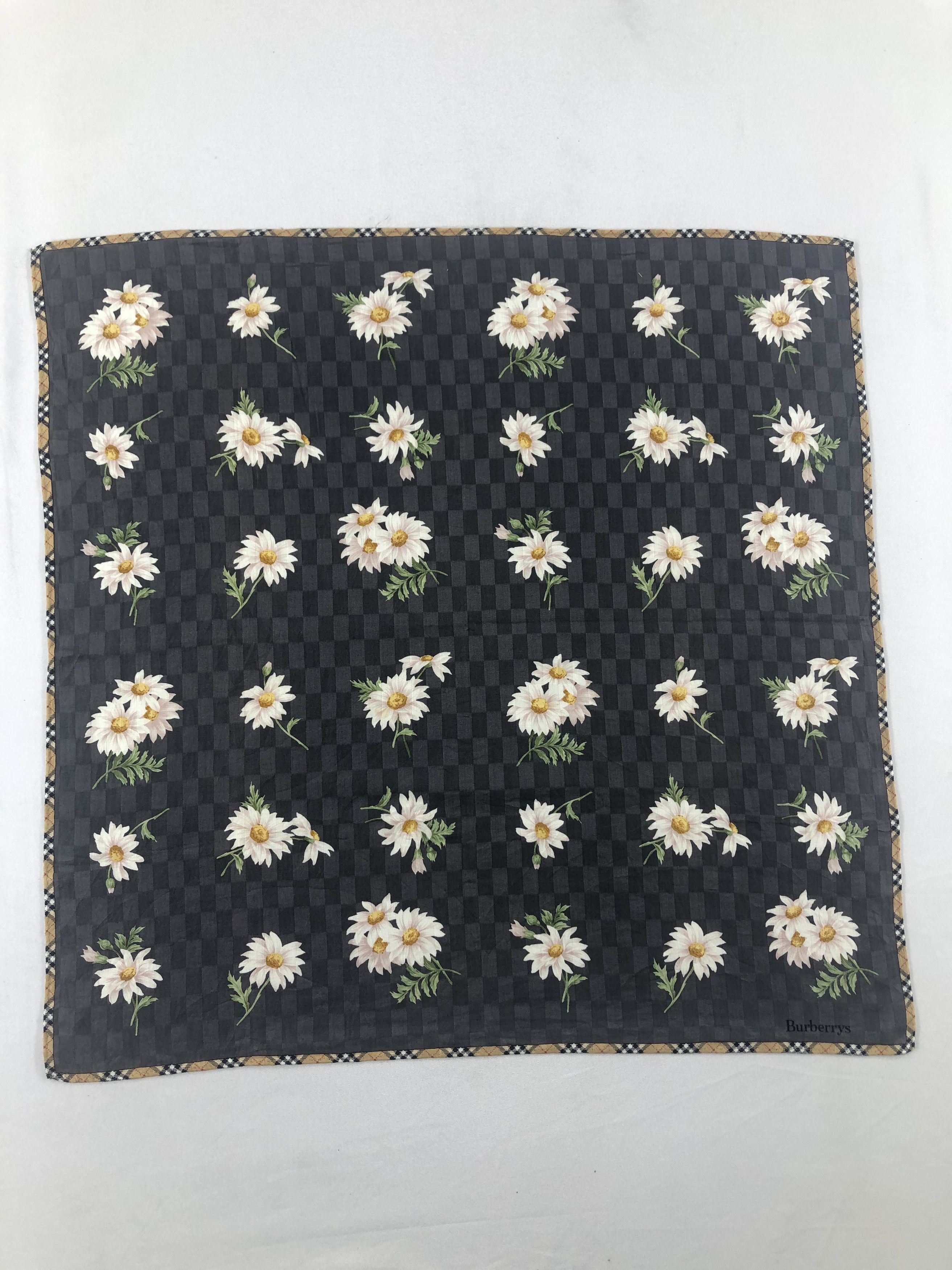 Burberry Burberrys Handkerchief / Bandana / Neckerchief Size ONE SIZE - 3 Thumbnail