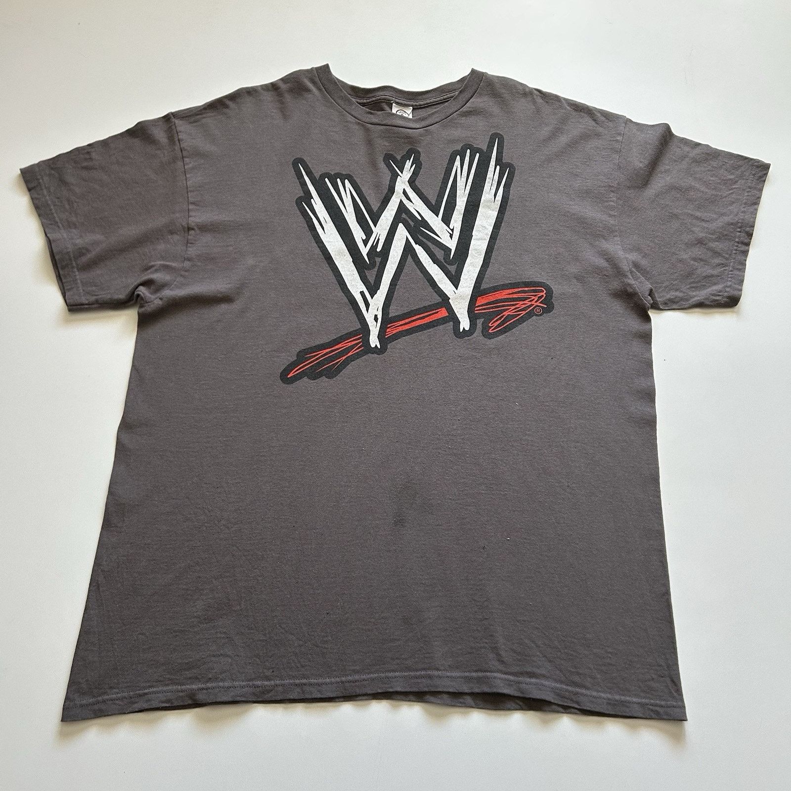 Vintage Vintage WWE Logo Graphic T Shirt 2XL Y2K Wrestling Promo Tee Size US XXL / EU 58 / 5 - 1 Thumbnail