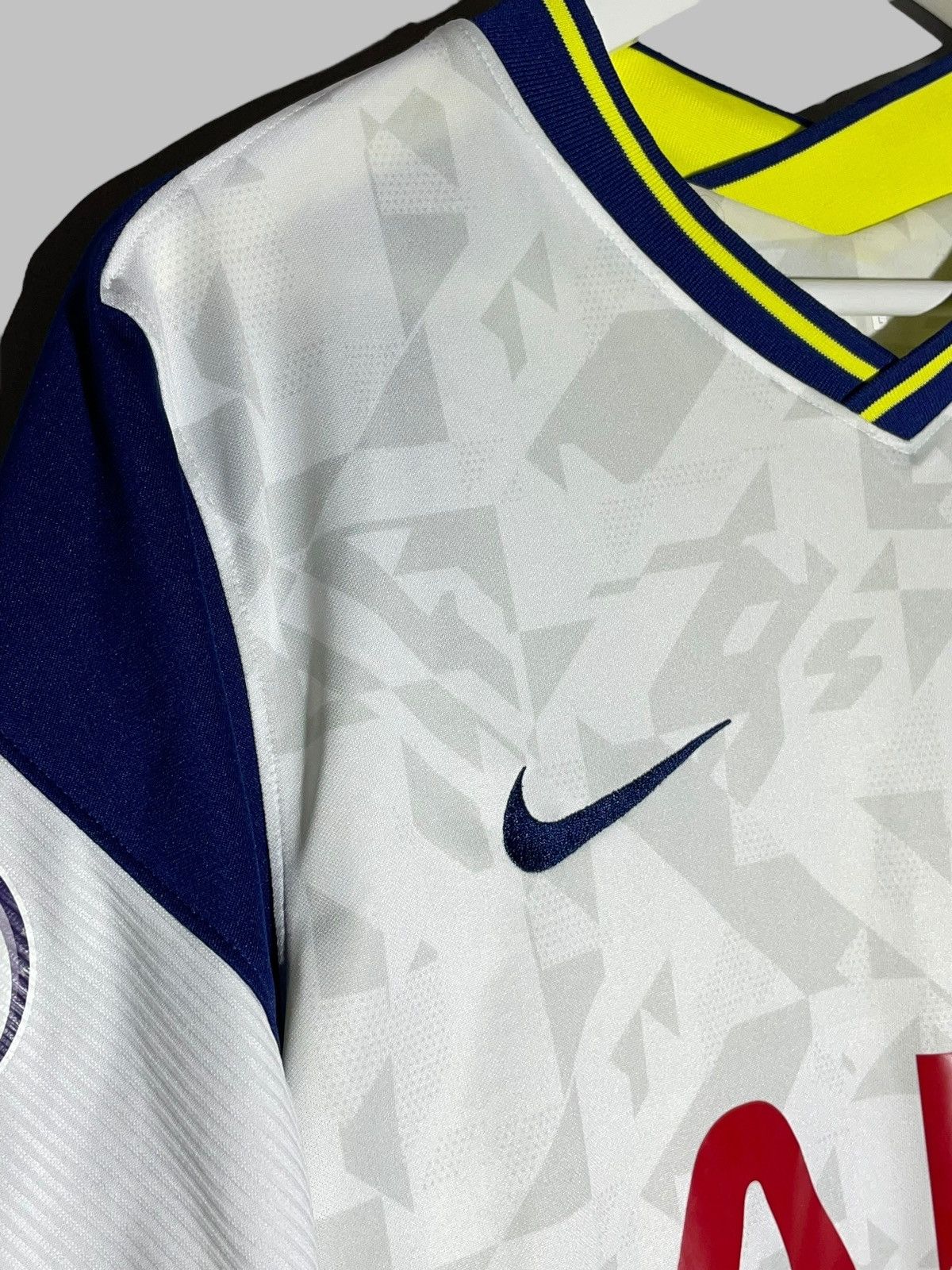 Nike #10 Hary Kane Tottenham Hotspur Nike 2018/19 Jersey Size US L / EU 52-54 / 3 - 5 Thumbnail