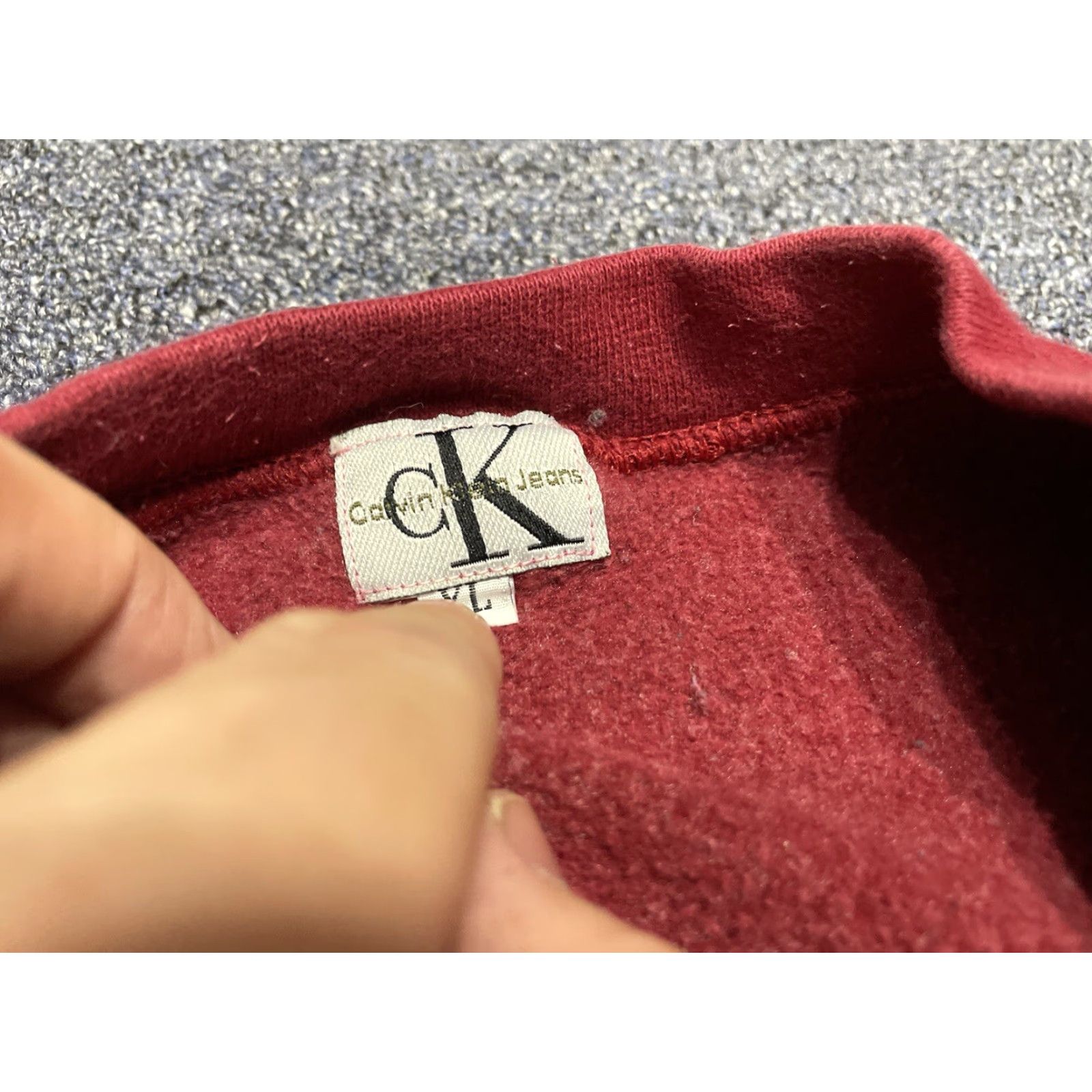 Calvin Klein VTG Calvin Klein Embroidered Logo Crewneck Sweatshirt XL Maroon Unisex Adults 90s CK Logo Vintage Sweatshirt Pullover Knit Cotton Blend G1 Size US XL / EU 56 / 4 - 3 Thumbnail