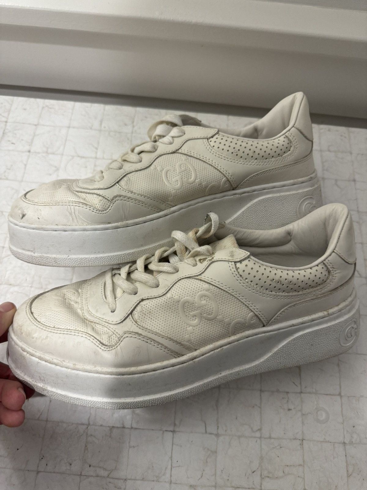Gucci GG embossed sneaker Size US 11 / EU 44 - 2 Thumbnail