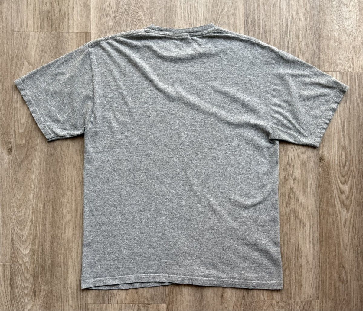 Stussy Vintage Stussy World Famous Gray T-Shirt Big Logo Tee Size US M / EU 48-50 / 2 - 6 Thumbnail