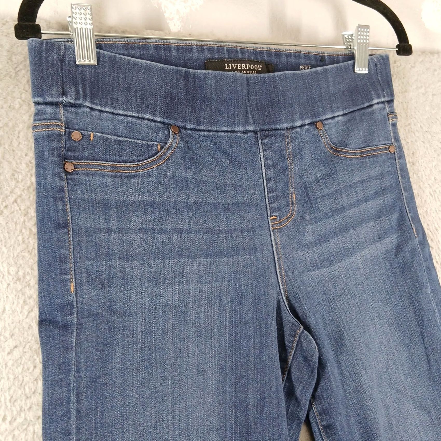 Vintage VINTAGE Liverpool The Slim Pull-On Jeans Medium Wash Whiskered Petite 4/27 EUC Size 27" / US 4 / IT 40 - 7 Thumbnail