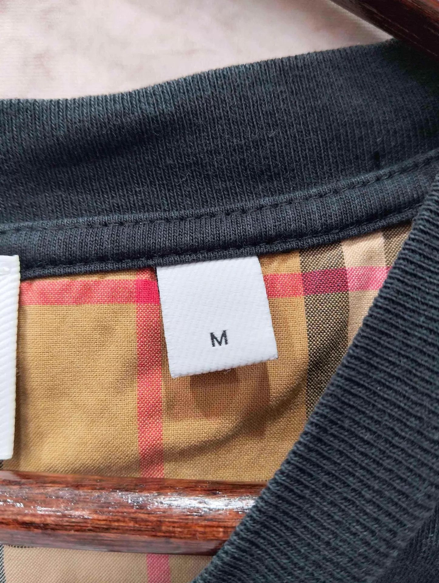 Burberry Burberry Vintage Check Cotton Crew SS T-shirt M Size M / US 6-8 / IT 42-44 - 4 Thumbnail