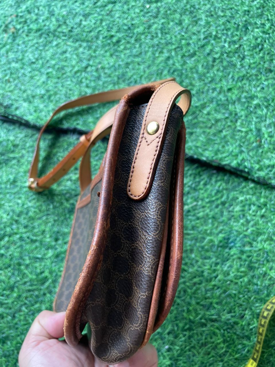 Celine Authentic Celine Monogram Crossbody Bag Size ONE SIZE - 7 Thumbnail