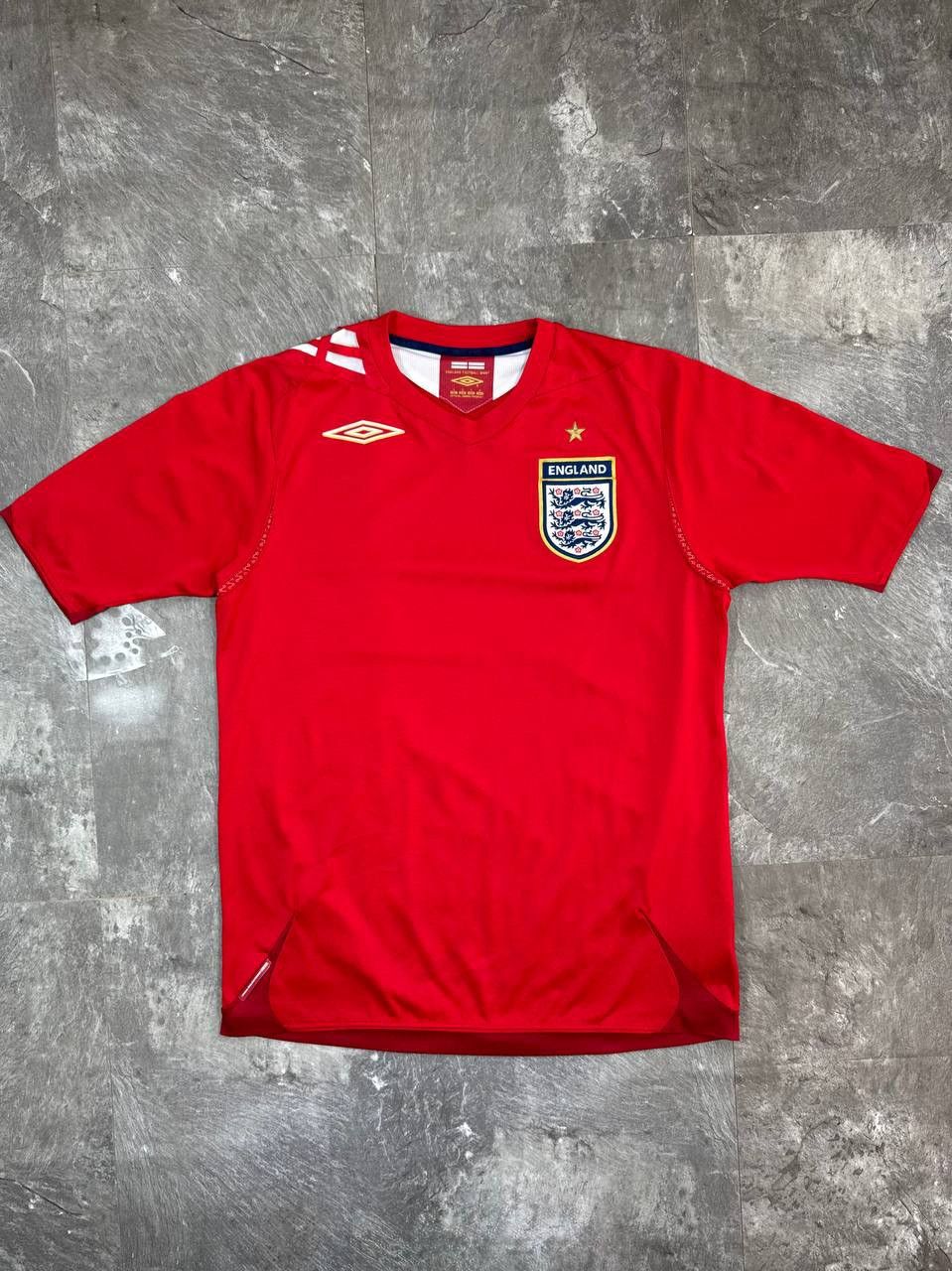 Umbro Umbro England Away Football T-Shirt 2006 2008 Red Size S Size US S / EU 44-46 / 1 - 1 Thumbnail