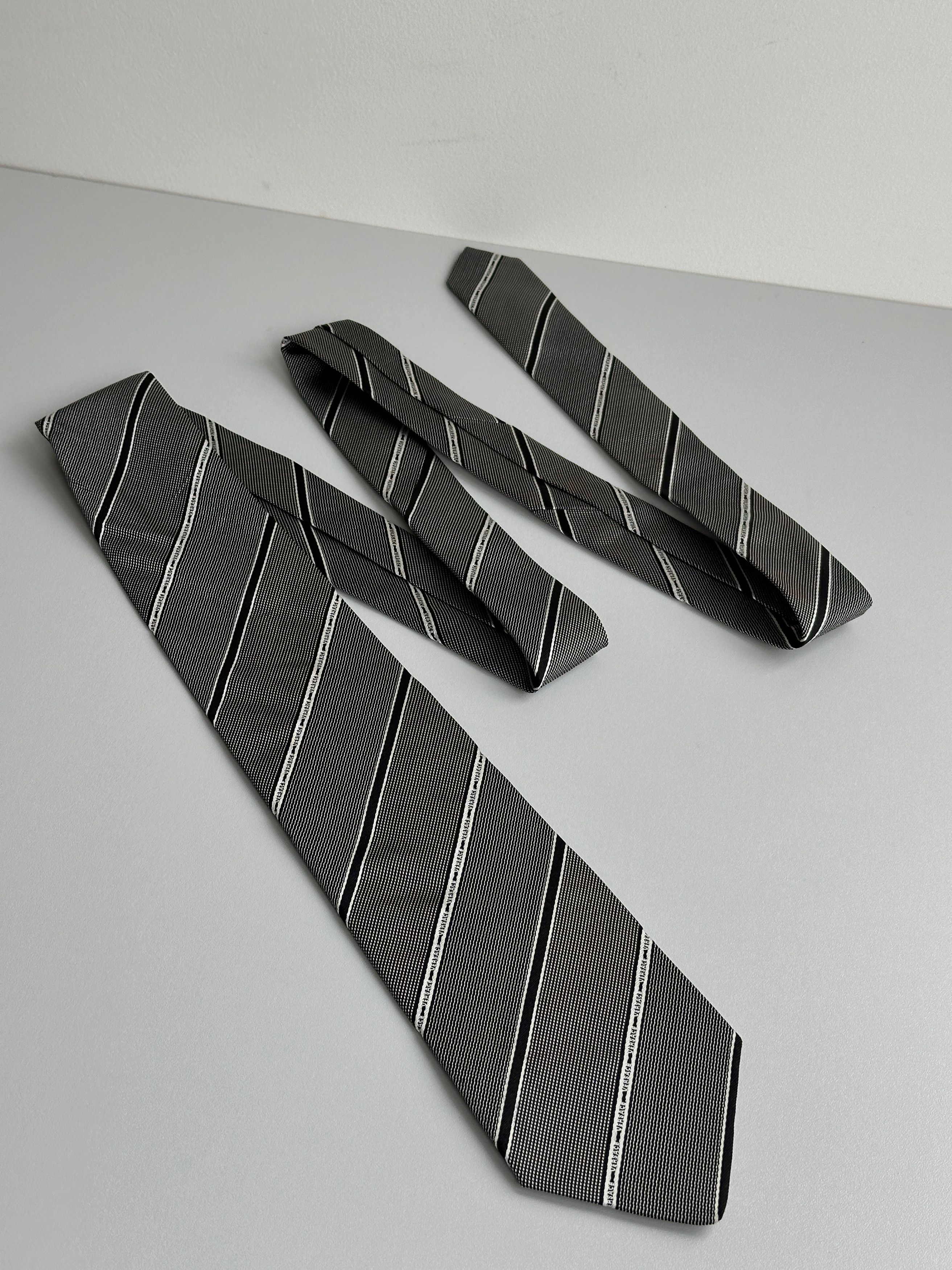 Versace Versace Silk Tie Size ONE SIZE - 1 Thumbnail
