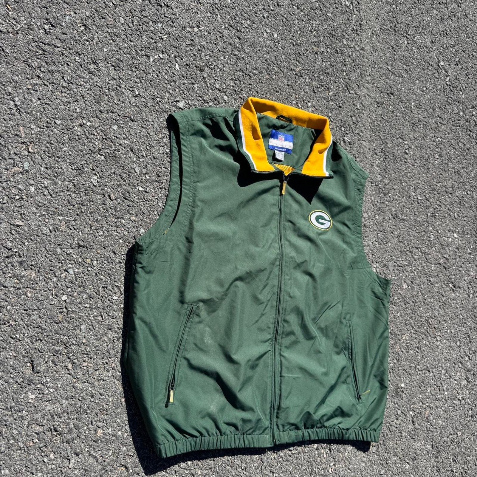 Reebok Vintage 90s Reebok Green Bay Packers Nylon Vest – Size XL Size US XL / EU 56 / 4 - 2 Thumbnail