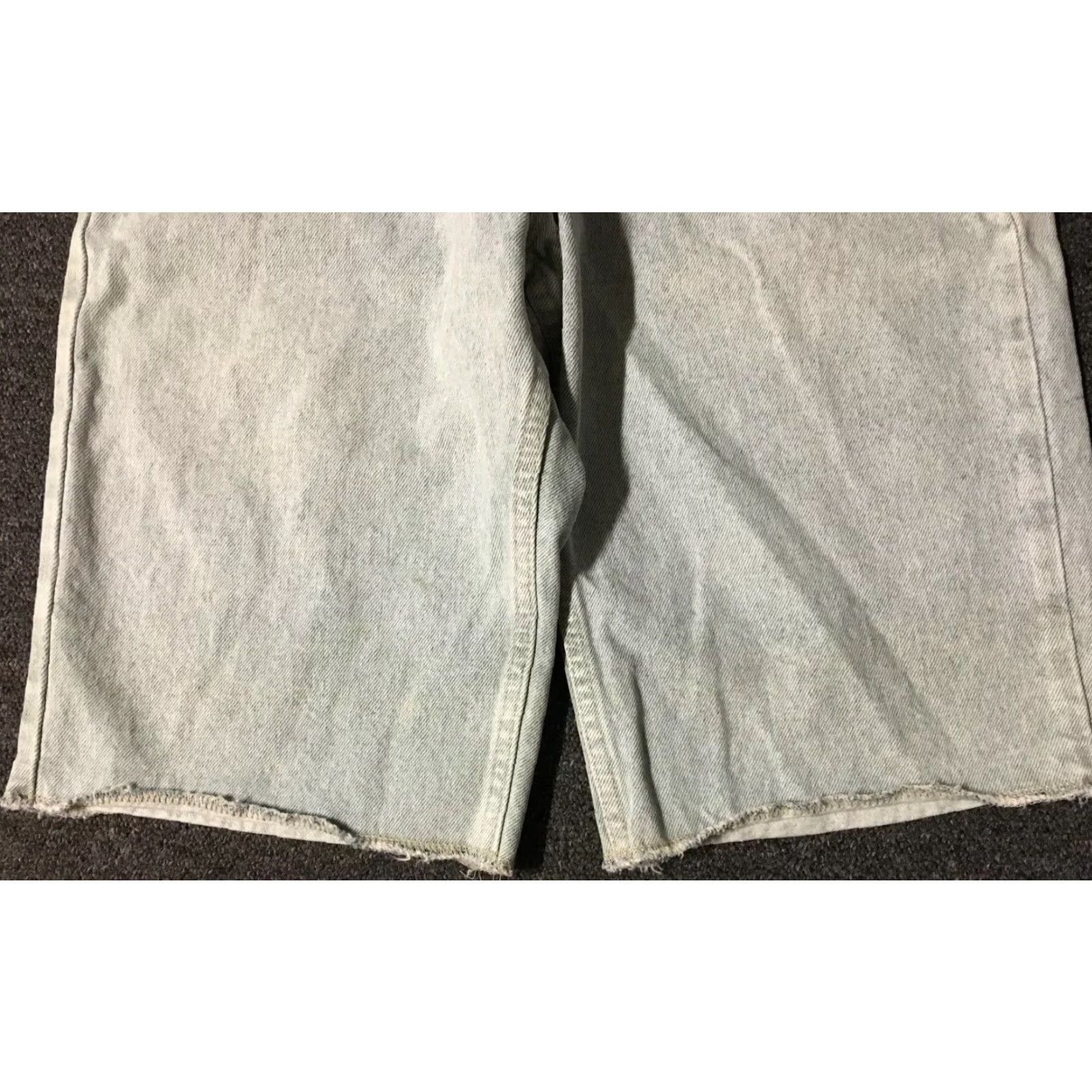 Levi's VINTAGE Levi's 550 Jeans Shorts 33 USA Made Denim Blue 90s Nautical Grunge Hip Hop Sailing Rock Beach Mens Jeans Shorts 33 US Made Levi's 550 Size US 33 - 7 Thumbnail