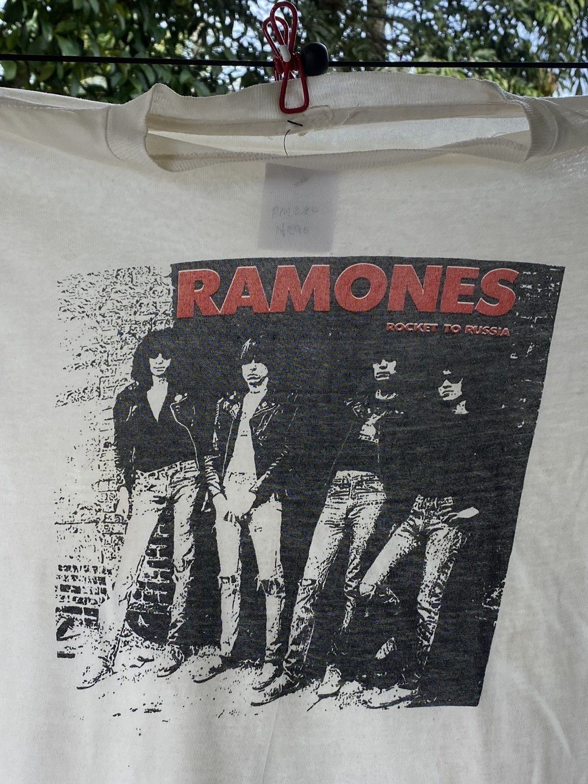 Band Tees Vintage Ramones Band tee DISTRESS Size US S / EU 44-46 / 1 - 2 Thumbnail