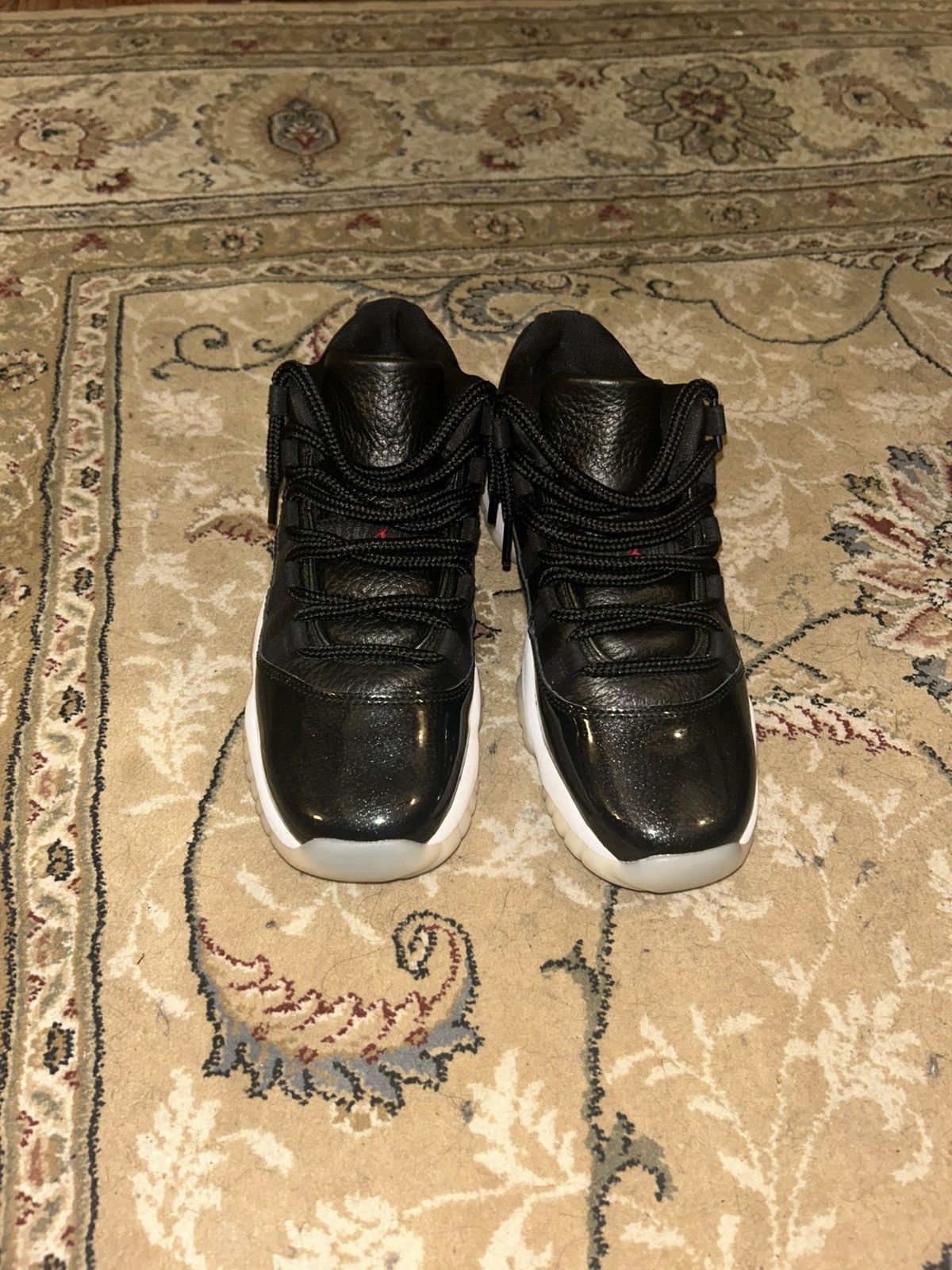 Jordan Brand Jordan 11 Low “72-10” Size US 8 / IT 38 - 2 Thumbnail