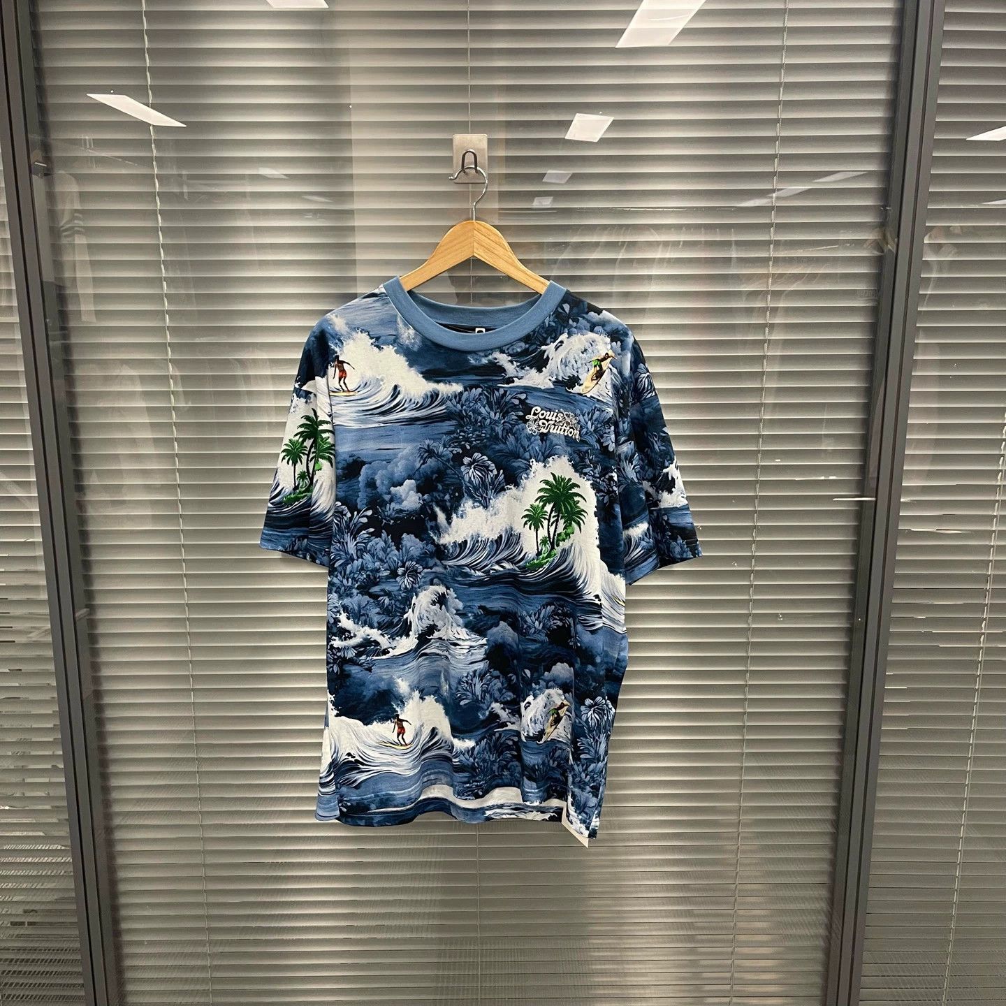 Louis Vuitton Louis Vuitton 24ss surf wave print short sleeve Size US L / EU 52-54 / 3 - 1 Thumbnail