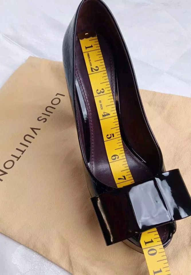 Louis Vuitton Dark burgundy monogram vernise leather bow peep toe platform Size US 8 / IT 38 - 8 Thumbnail