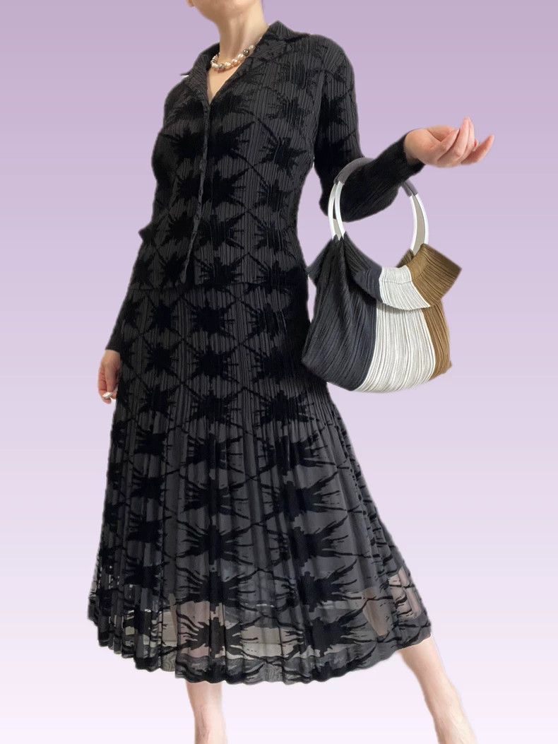 Issey Miyake Issey Miyake size:2 Black snowflake velvet pleated cardiga Size S / US 4 / IT 40 - 1 Thumbnail