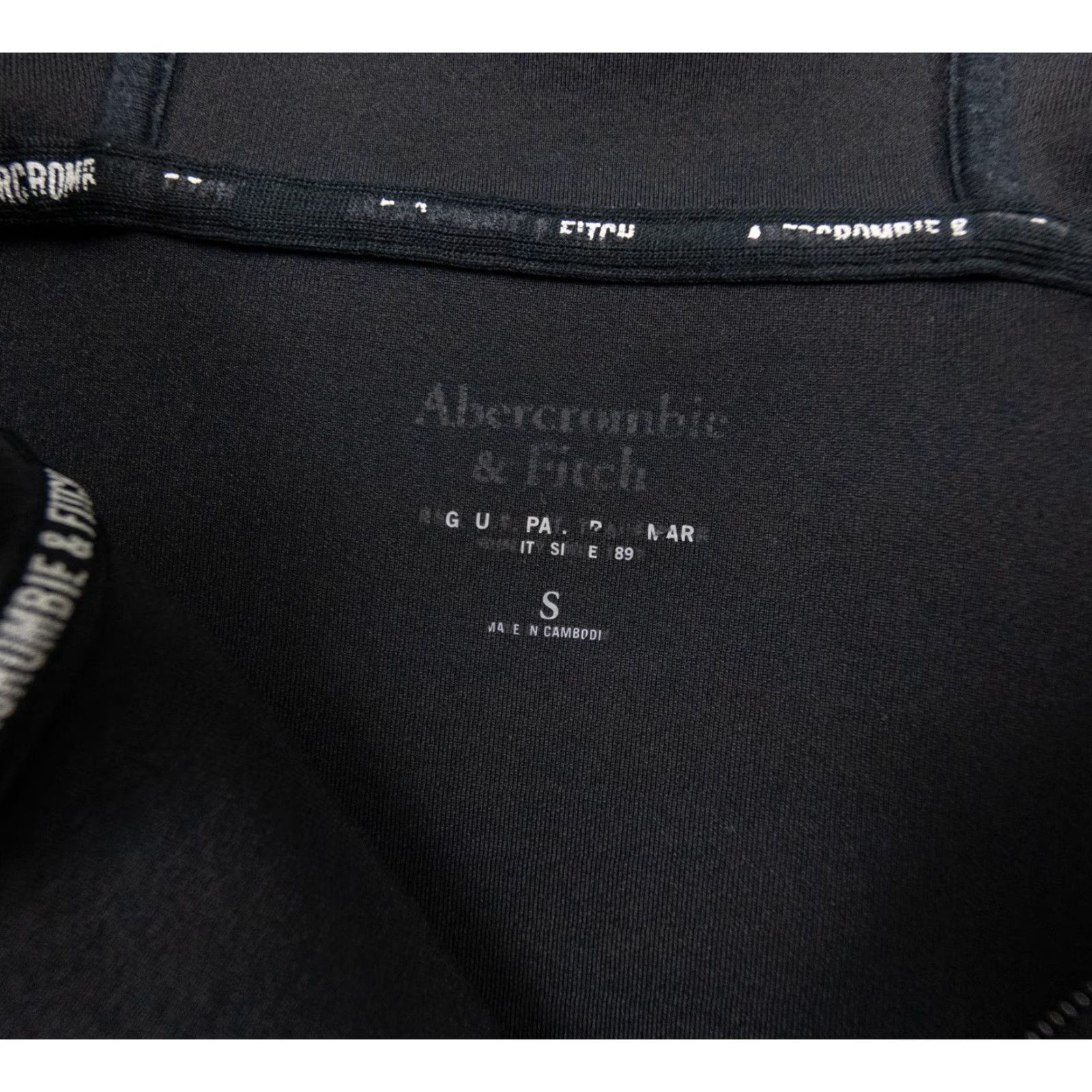 Abercrombie & Fitch Abercrombie & Fitch Women Sweater Hoodie Full Zip Asymmetrical Casual Jacket S Gray 90s? Size S / US 4 / IT 40 - 7 Thumbnail