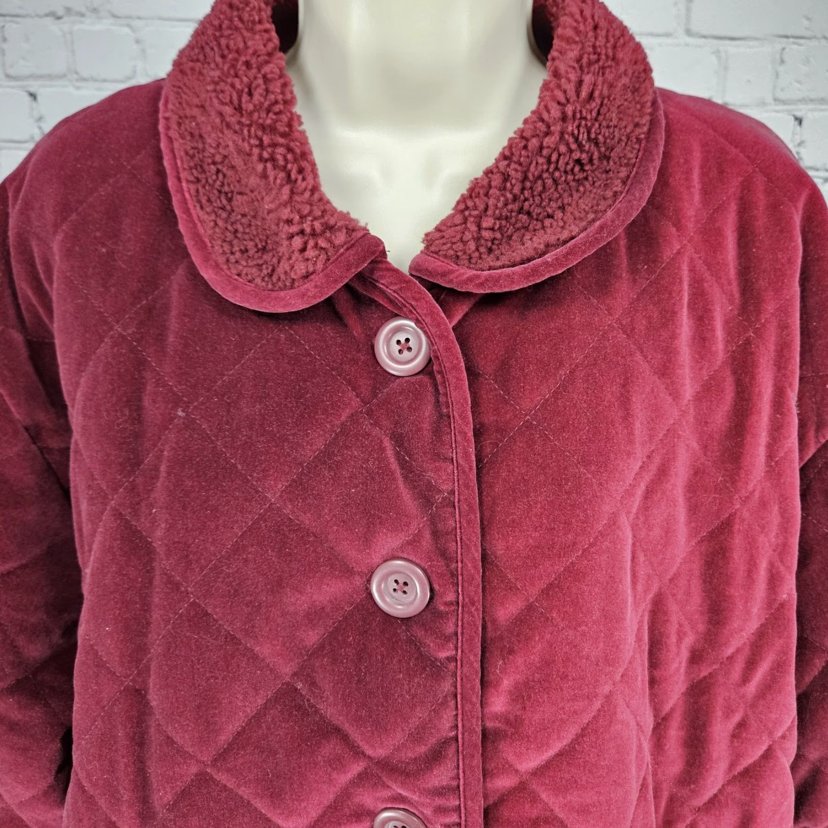 Talbots VINTAGE Talbots Jacket Red Cotton Velour Quilted Lined Buttoned Large Womens M/L Size L / US 10 / IT 46 - 7 Thumbnail