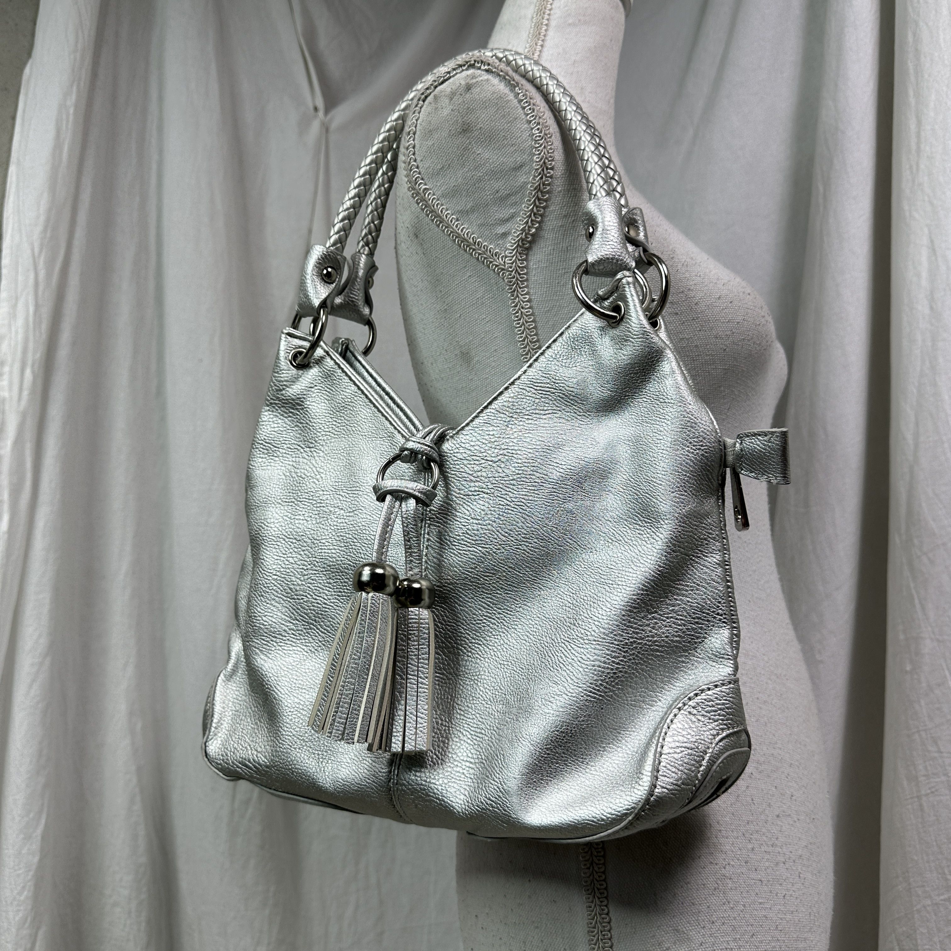 Vintage Vintage Avant Garde Hobo Silver Chrome Bag 00s Size ONE SIZE - 5 Thumbnail