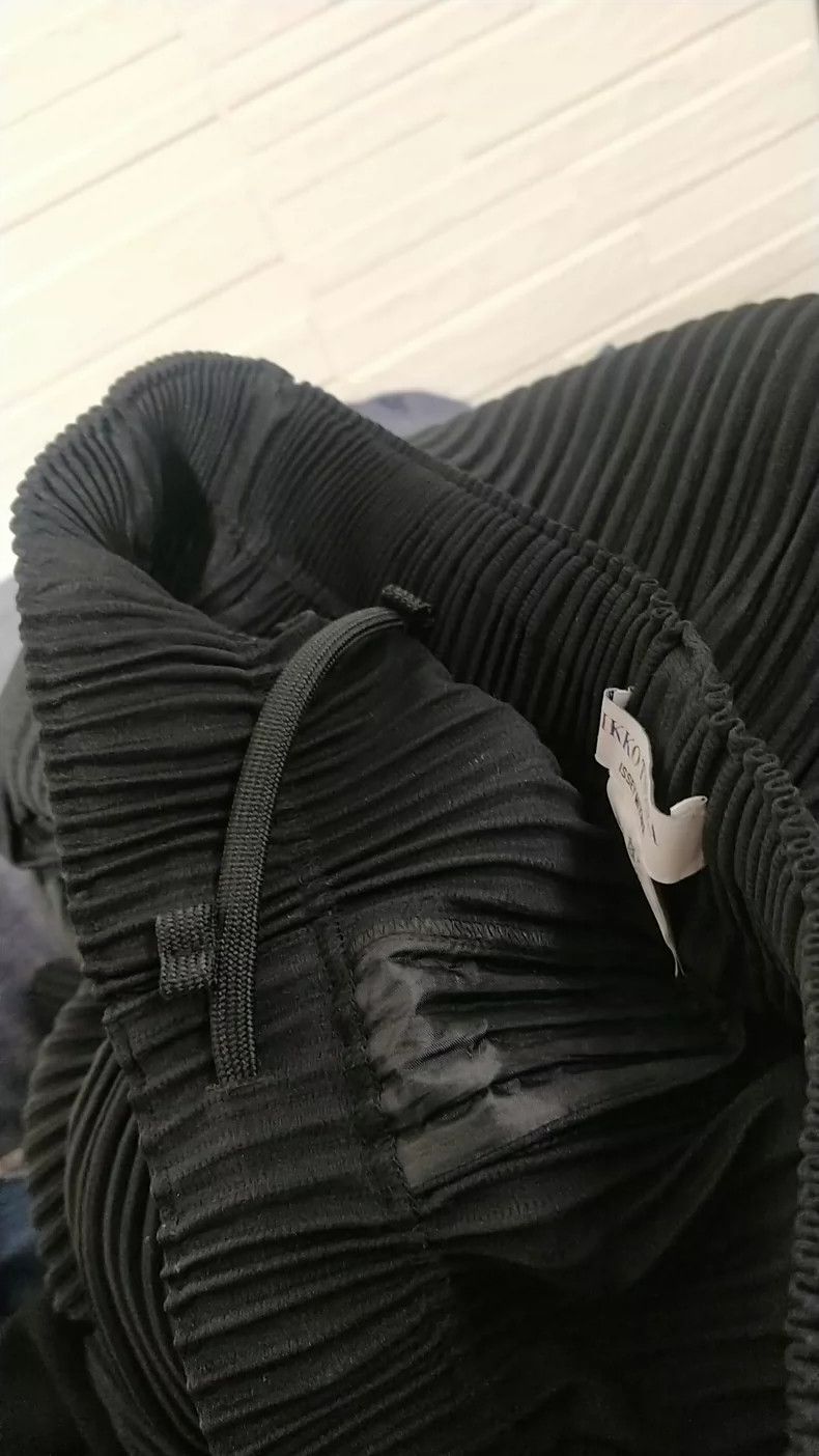 Issey Miyake Issey Miyake size:2 Black pleated trousers Size 22" - 6 Thumbnail