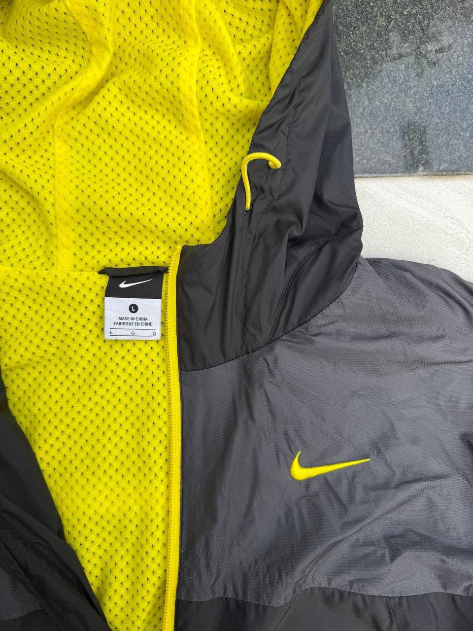Nike 00s Nike Swoosh Vintage Y2K Hooded Windbreaker Retro Jacket Size US L / EU 52-54 / 3 - 6 Thumbnail