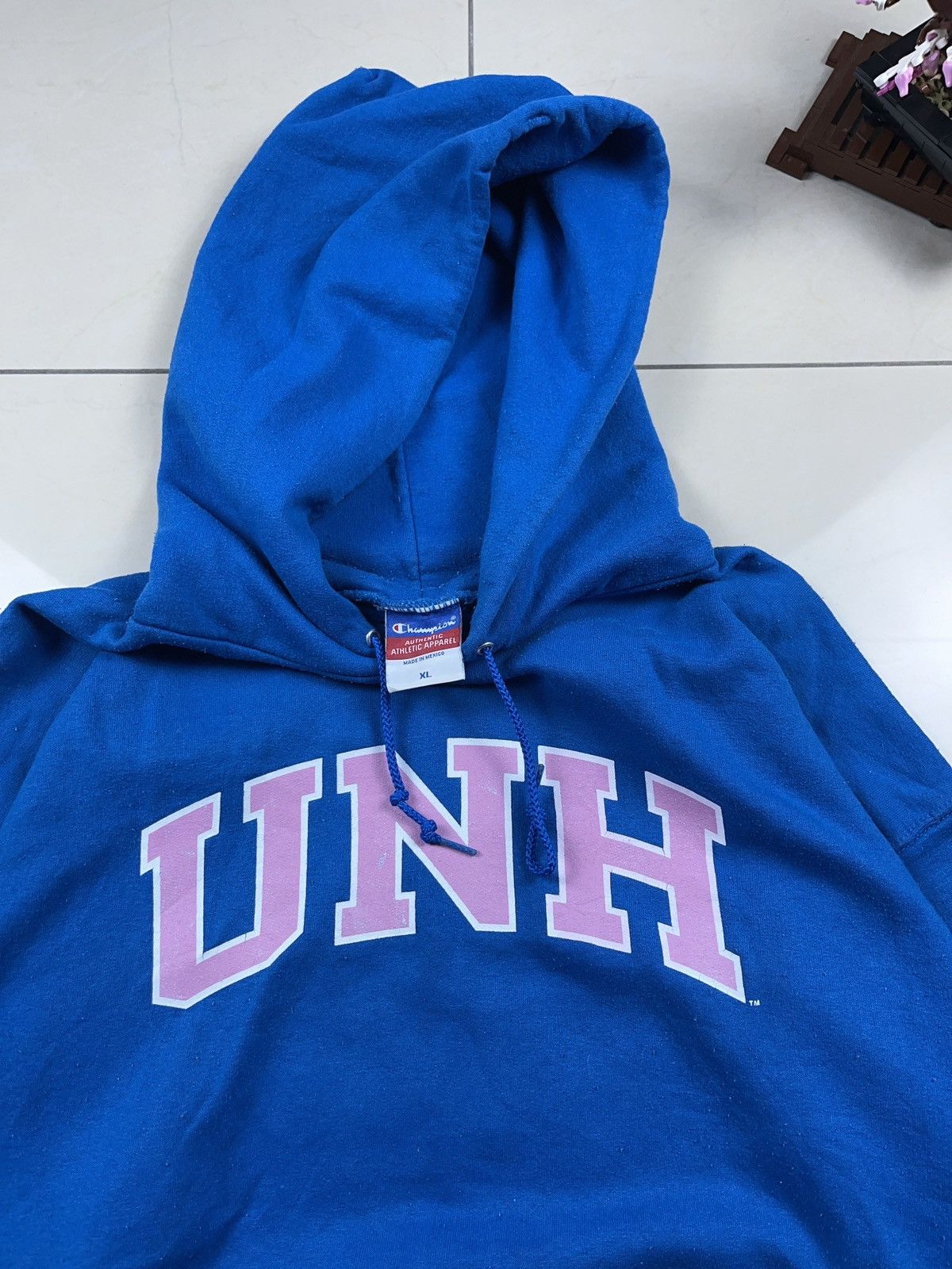 Vintage ➕ vintage UNH champion boxy college university hoodie y2k Size US XL / EU 56 / 4 - 4 Thumbnail