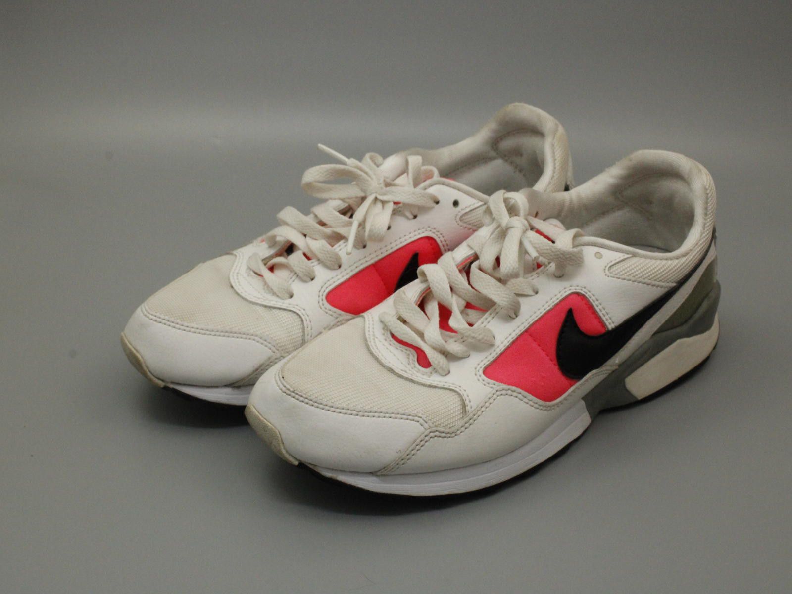 Nike Nike Men's Sneakers White with Pink and Black Accents UK 7 Size US 8 / EU 41 - 1 Thumbnail