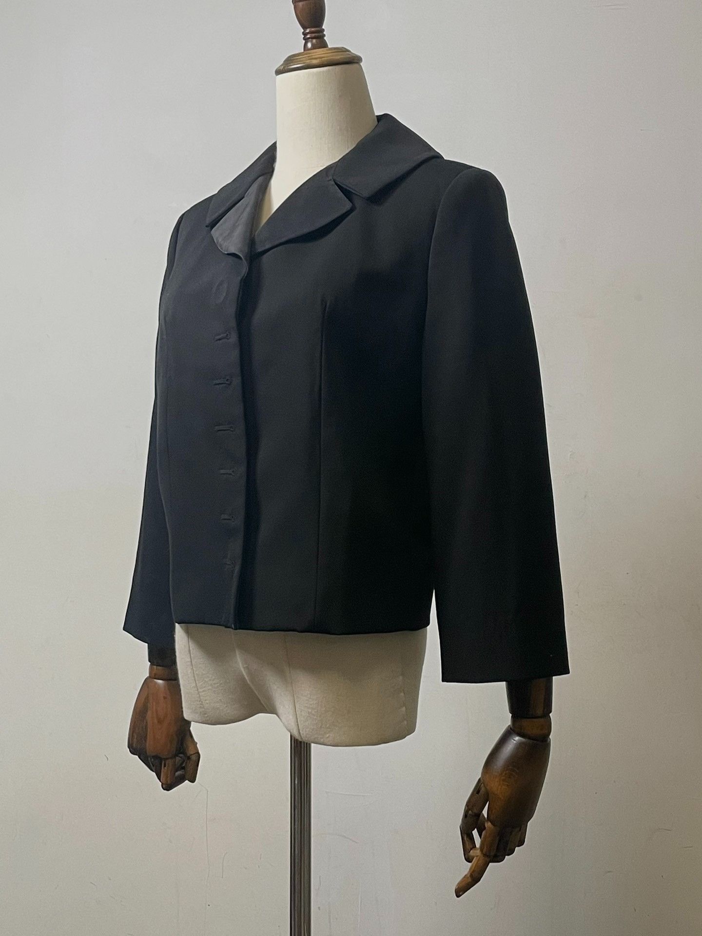 Maison Margiela Maison Margiela Weird button short jacket 2501-Nextarrow Size XS / US 0-2 / IT 36-38 - 4 Thumbnail