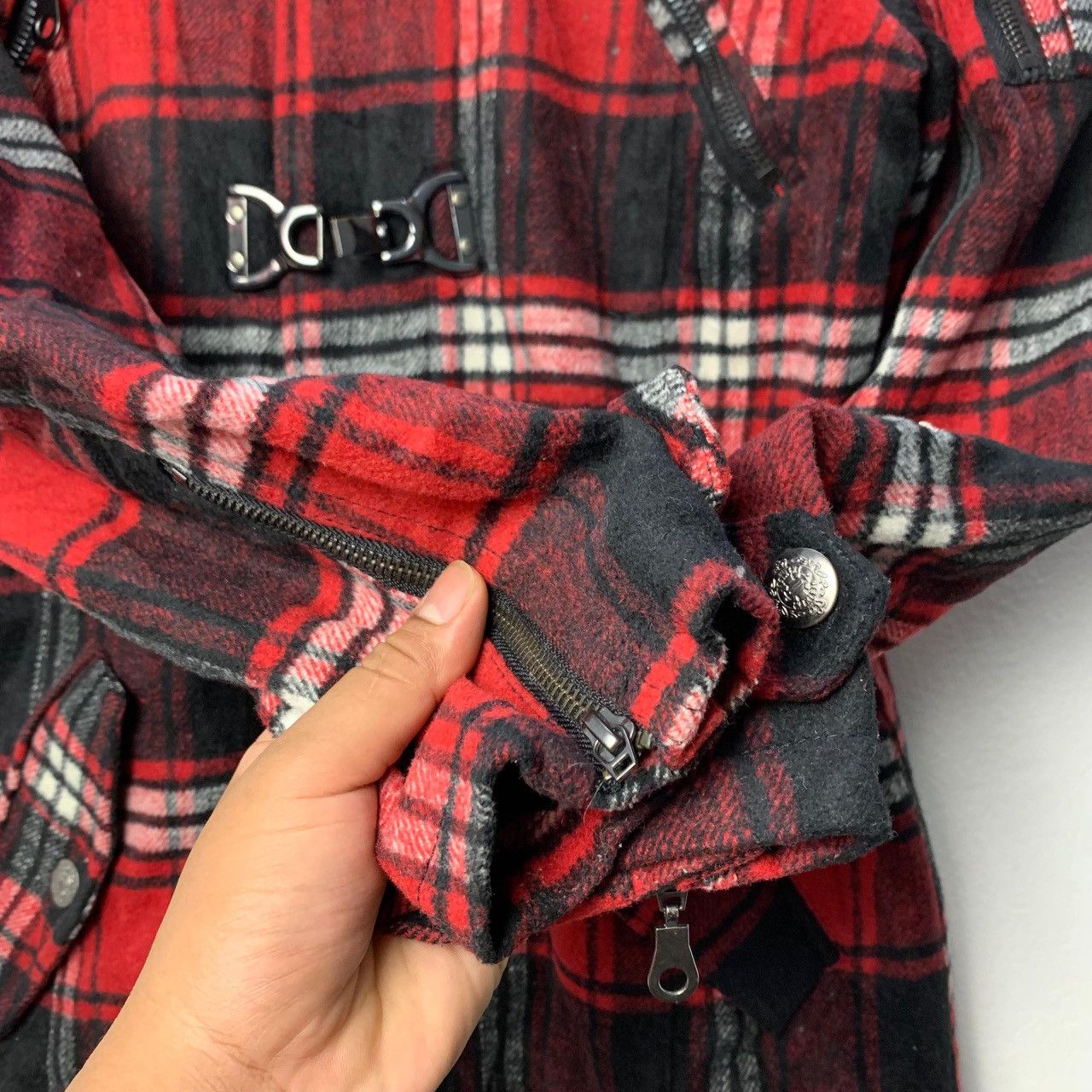 In The Attic "In The Attic" Red Tartan Hooded Wool Duffle Coat Size US M / EU 48-50 / 2 - 9 Thumbnail