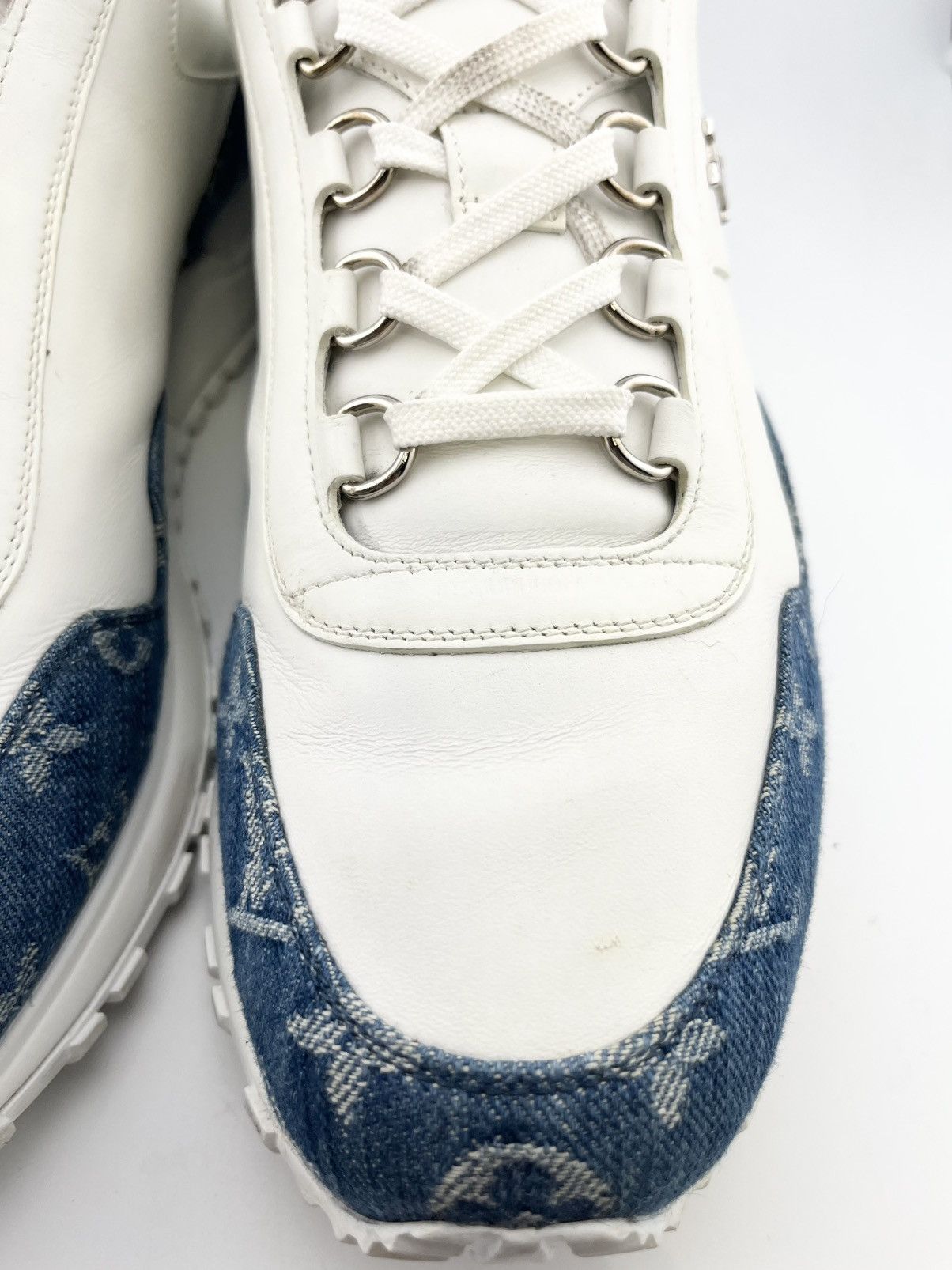 Louis Vuitton LOUIS VUITTON RUNAWAY WHITE DENIM BLUE SNEAKERS SIZE 9.5 Size US 9.5 / EU 42-43 - 12 Thumbnail