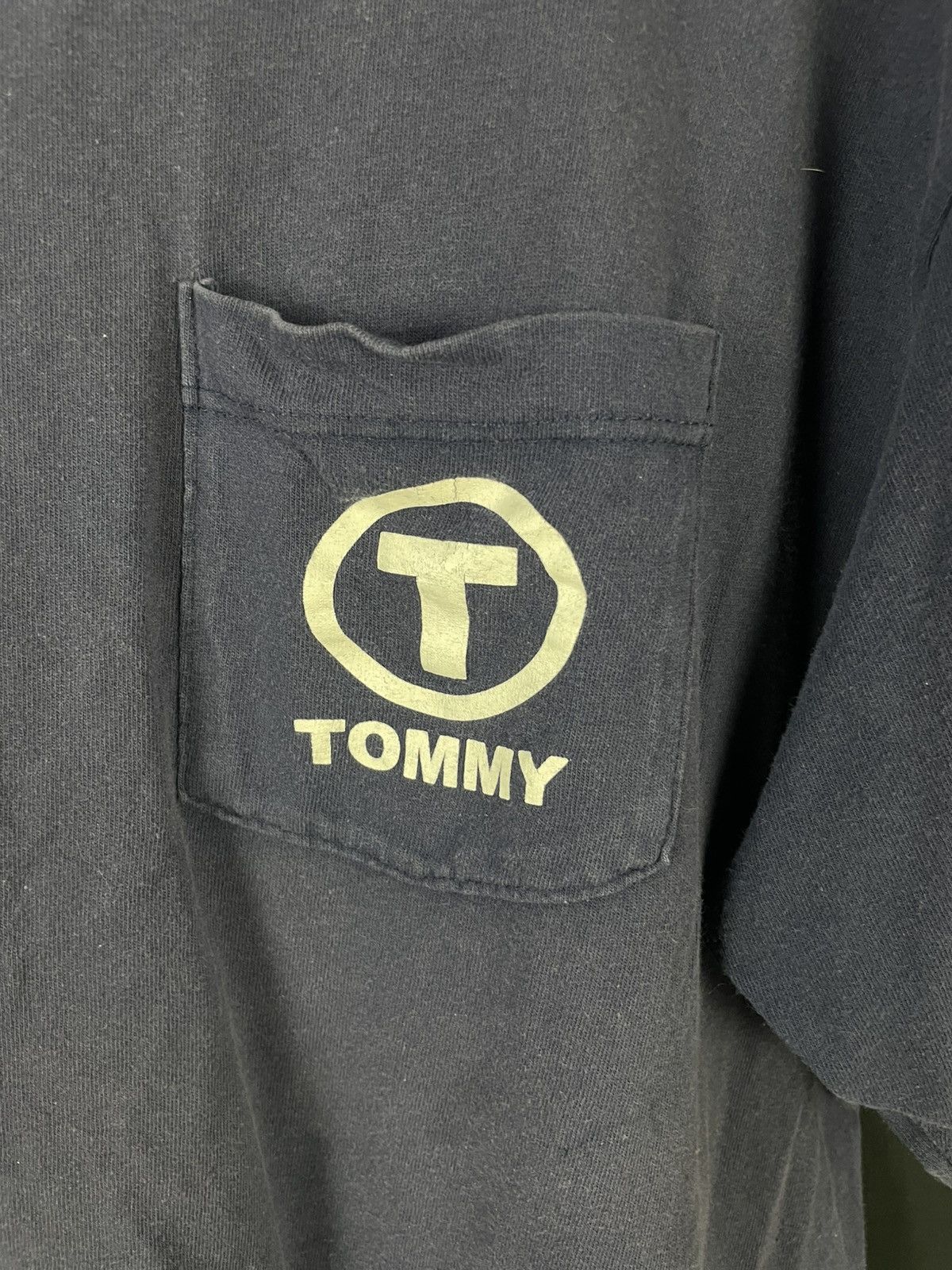 Tommy Hilfiger Vintage Tommy Hilfiger Pocket Tee Size US XL / EU 56 / 4 - 5 Thumbnail