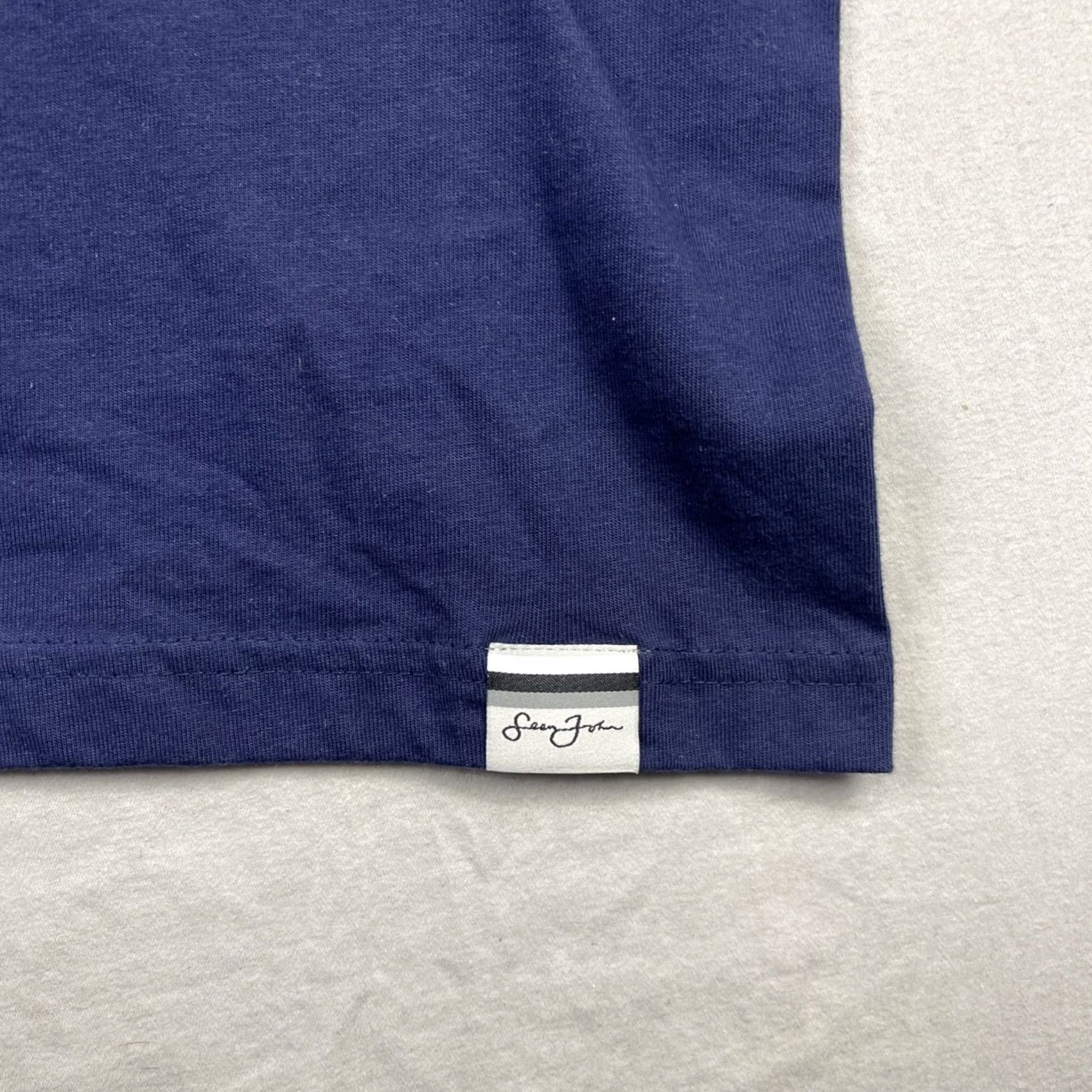 Sean John VINTAGE Sean John Shirt Mens 3XL Navy Blue Rag Hip Hop Streetwear Tee Y2K Shirt Mens Blue Graphic Print Crew Neck Short Sleeve Logo 2000s Mens Size US XXL / EU 58 / 5 - 2 Thumbnail
