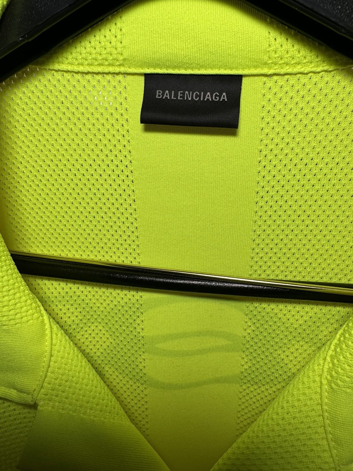 Balenciaga Balenciaga Fluo Yellow Striped Mesh Shirt Size L Size US L / EU 52-54 / 3 - 3 Thumbnail