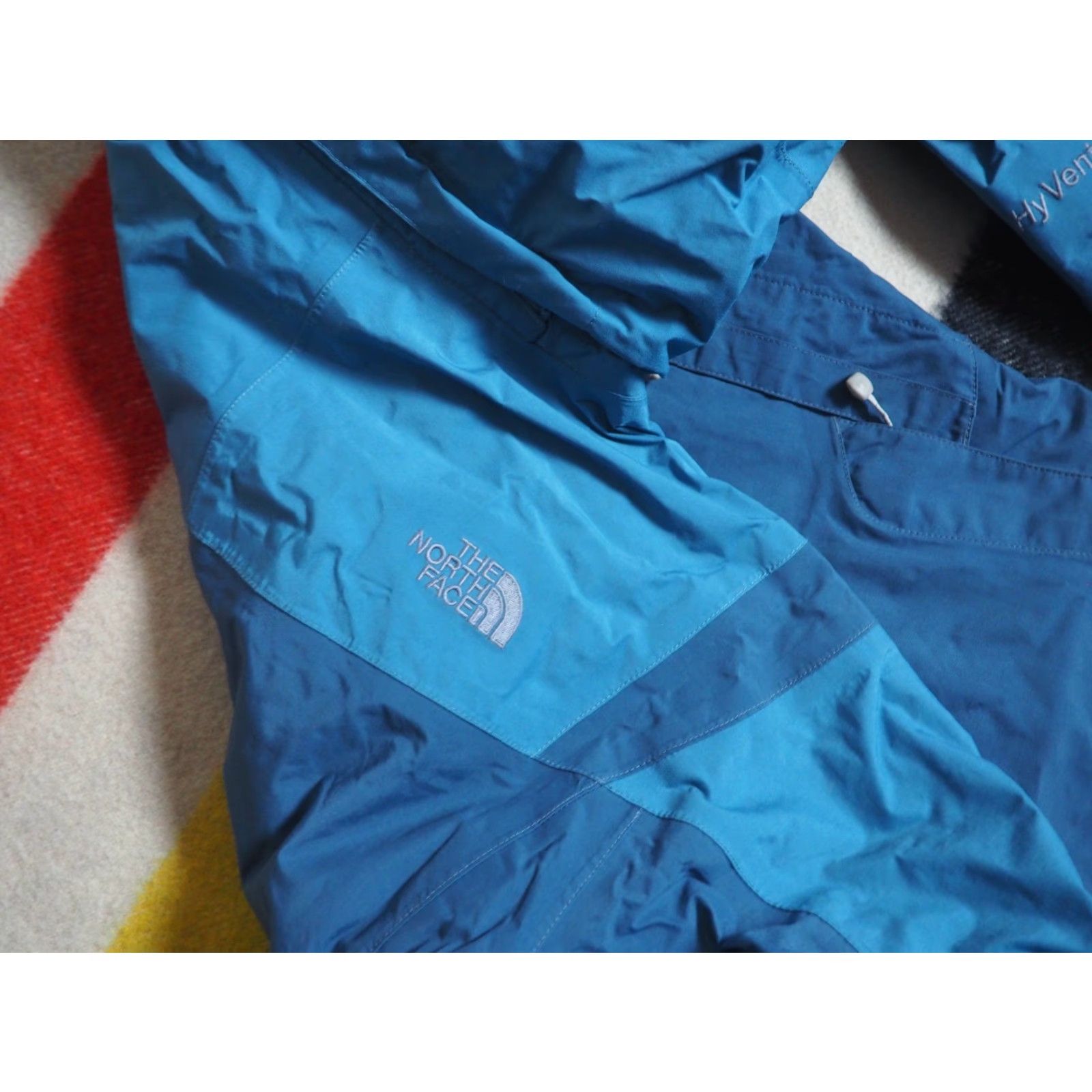 The North Face VINTAGE The North Face Jacket Windbreaker Hooded TNF Hyvent Blue Outdoor Ski Hiking M Women Medium Size M / US 6-8 / IT 42-44 - 4 Thumbnail