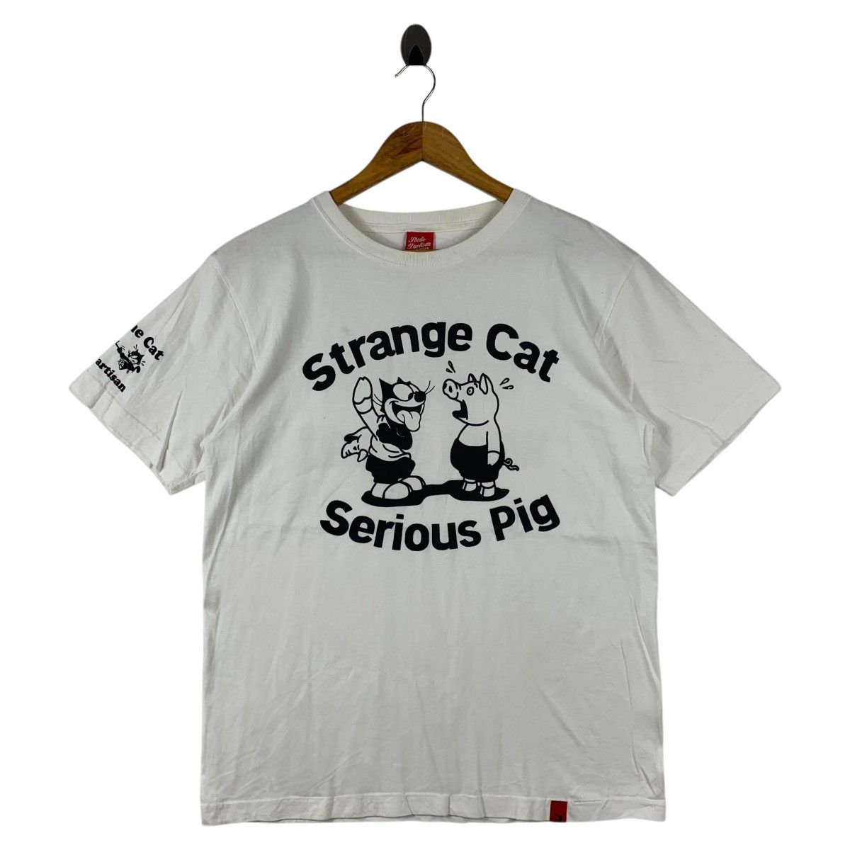Studio D'Artisan STUDIO D’ARTISAN strange cat serious pig spellout tee Size US L / EU 52-54 / 3 - 1 Thumbnail