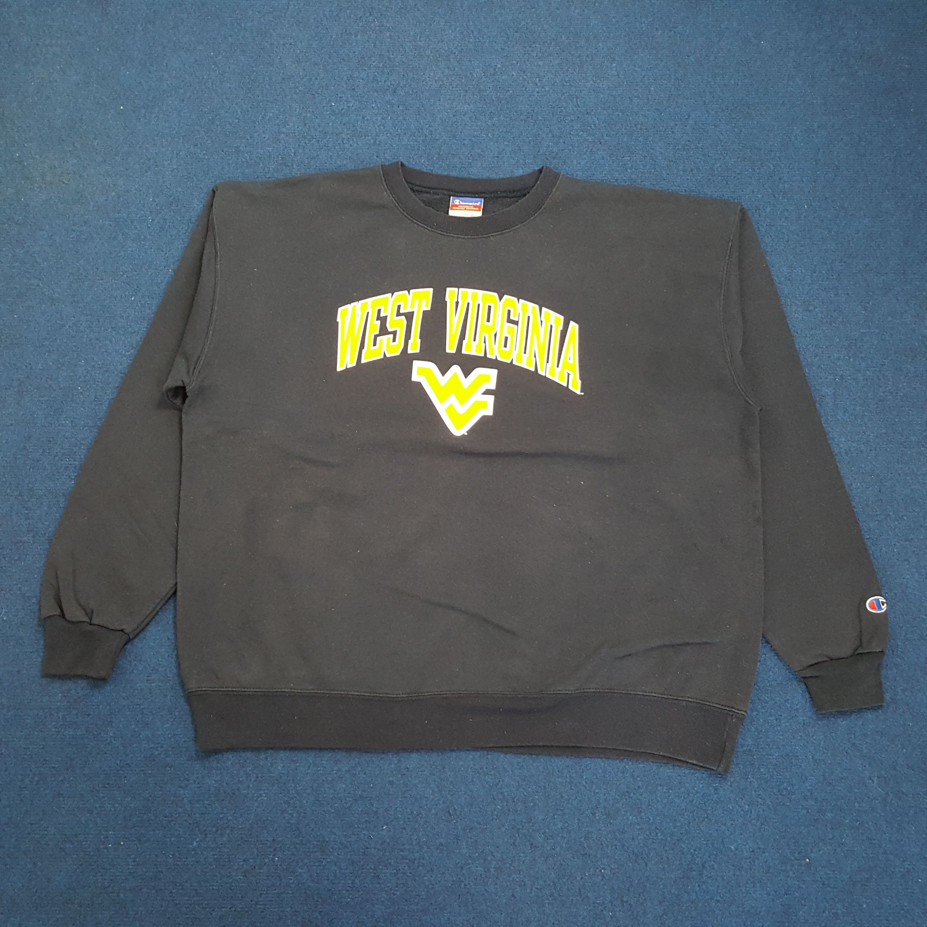 Vintage Vintage West Virginia University Mountaineers Football Team Size US XL / EU 56 / 4 - 1 Thumbnail