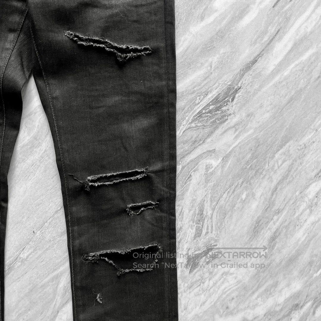 Saint Laurent Paris Saint Laurent 16SS Distressed Black Jeans. Size US 27 - 5 Thumbnail