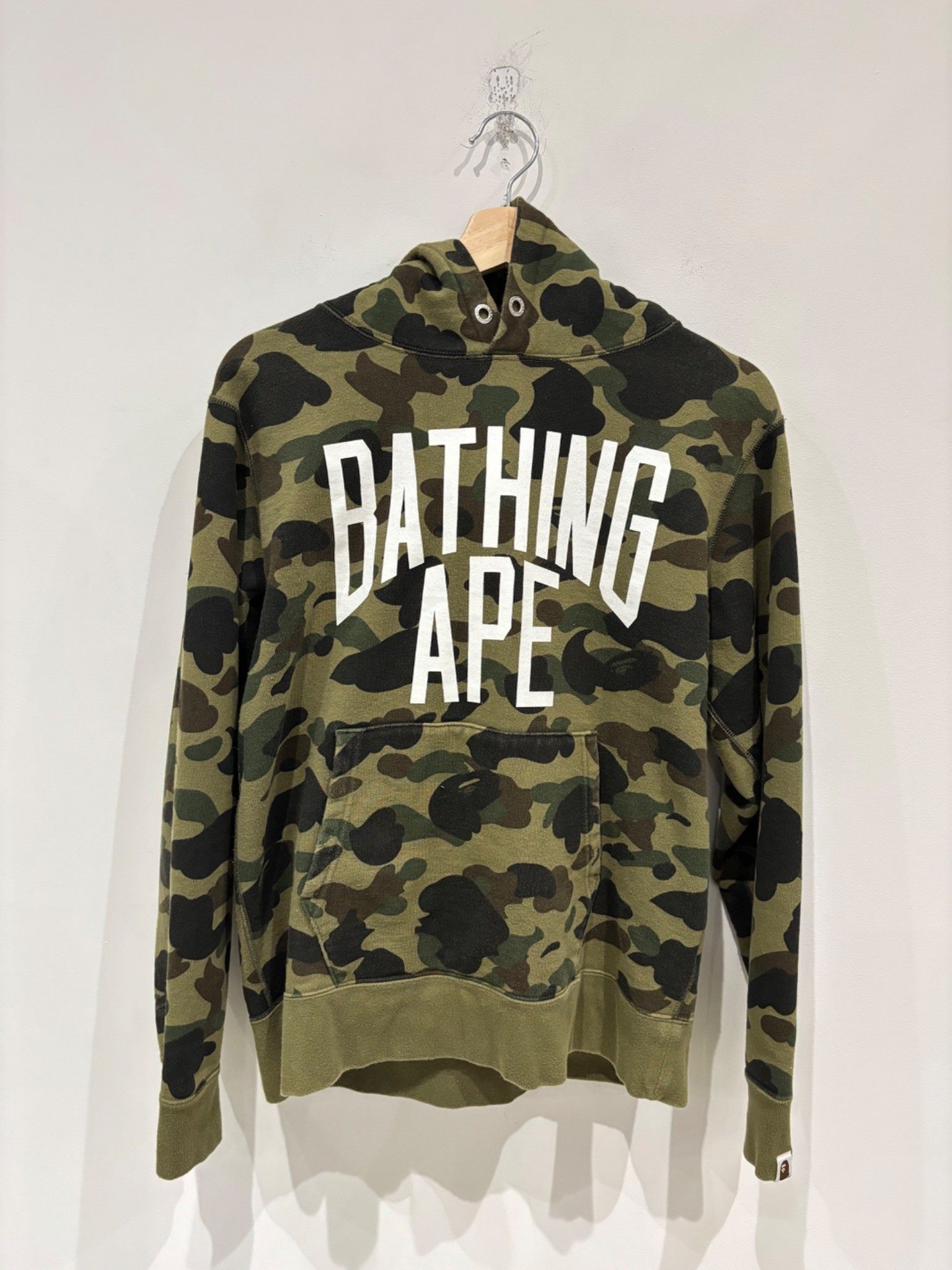Bape Bape 1st Camo Pullover Hoodie Green Size US S / EU 44-46 / 1 - 1 Thumbnail