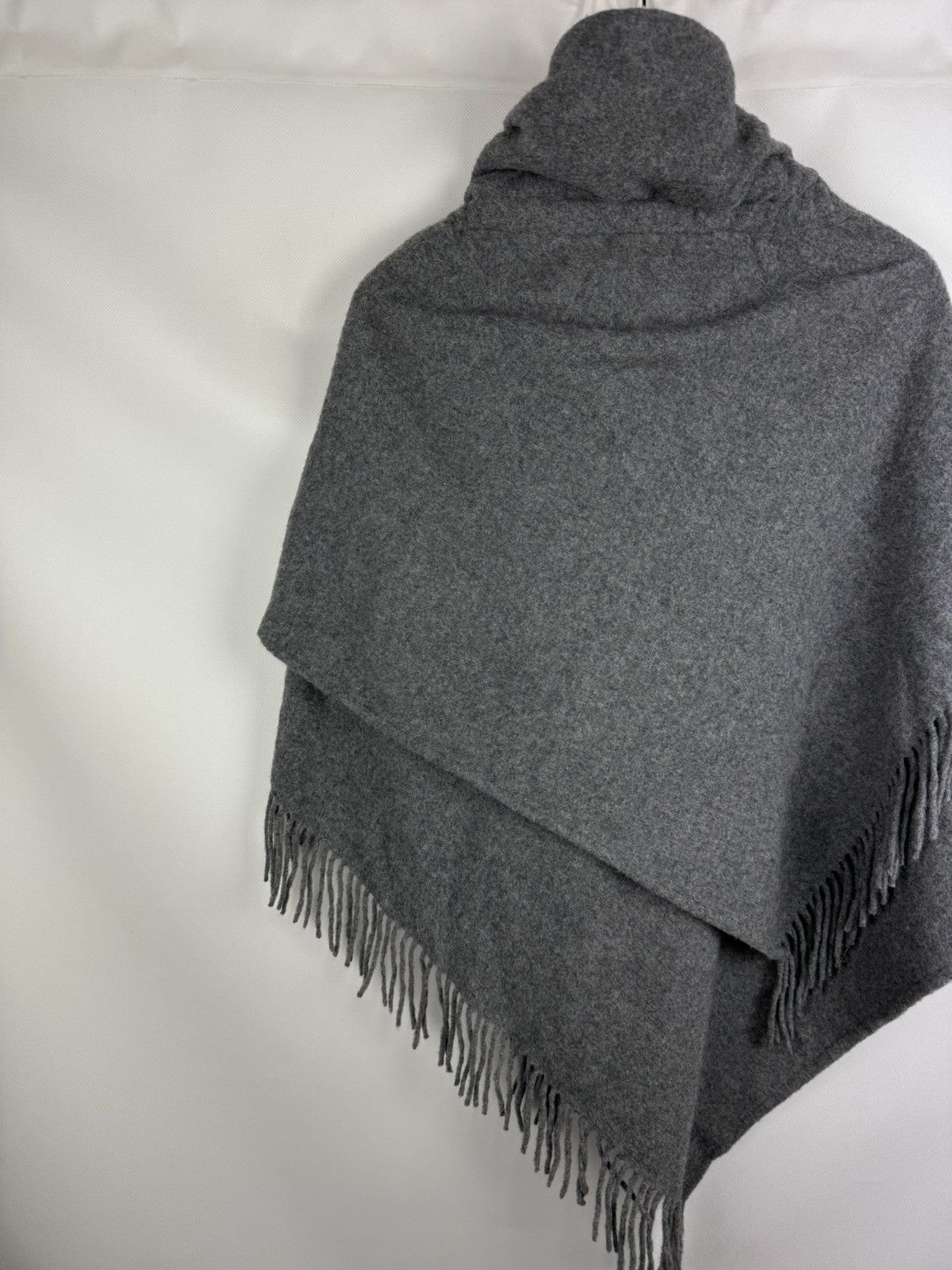 Japanese Brand Rope Ladies Japanese Wool Cape Poncho With Fringe Size ONE SIZE - 10 Thumbnail