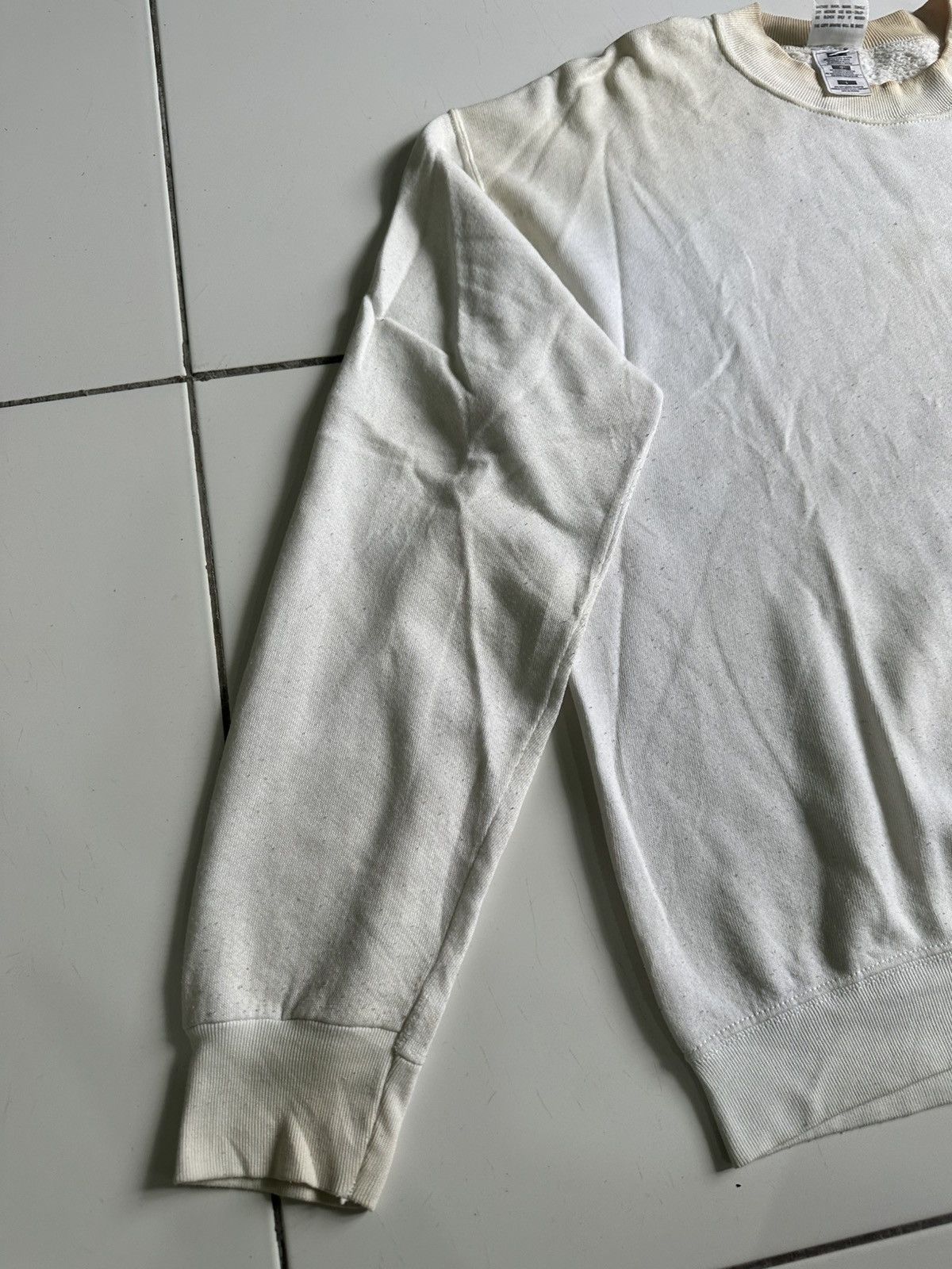 Fruit Of The Loom Vintage 90s Dog Town Skull stain White Crewneck Size US L / EU 52-54 / 3 - 5 Thumbnail