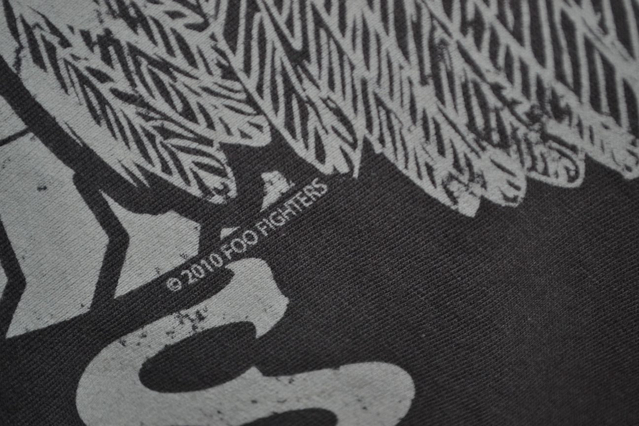 Band Tees Vintage Foo Fighters 2010 tee t-shirt XL Size US S / EU 44-46 / 1 - 4 Thumbnail