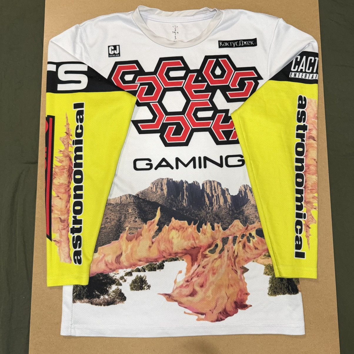 Travis Scott The Scotts CJ II Gaming Jersey Size US M / EU 48-50 / 2 - 2 Thumbnail