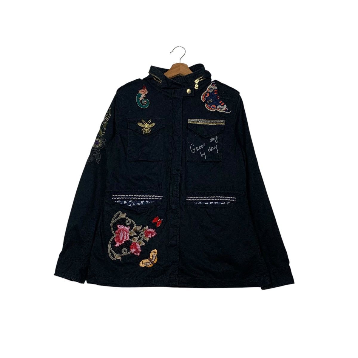 Desigual DESIGUAL Embroidery Florals Design Hooded Jacket #2254-C100 Size M / US 6-8 / IT 42-44 - 1 Thumbnail