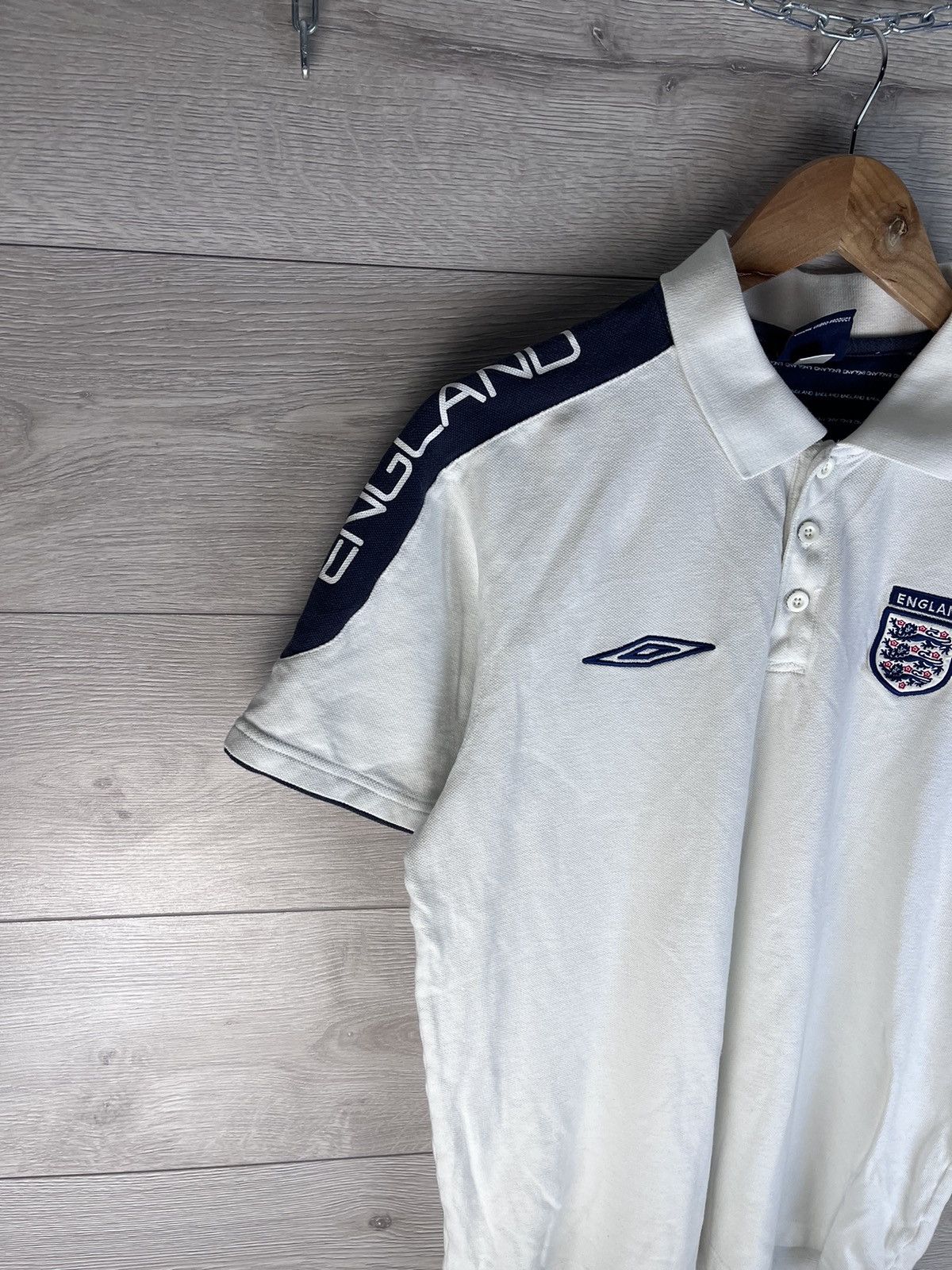 Umbro Vintage men's socer jersey Englang Umbro size L Size US L / EU 52-54 / 3 - 2 Thumbnail